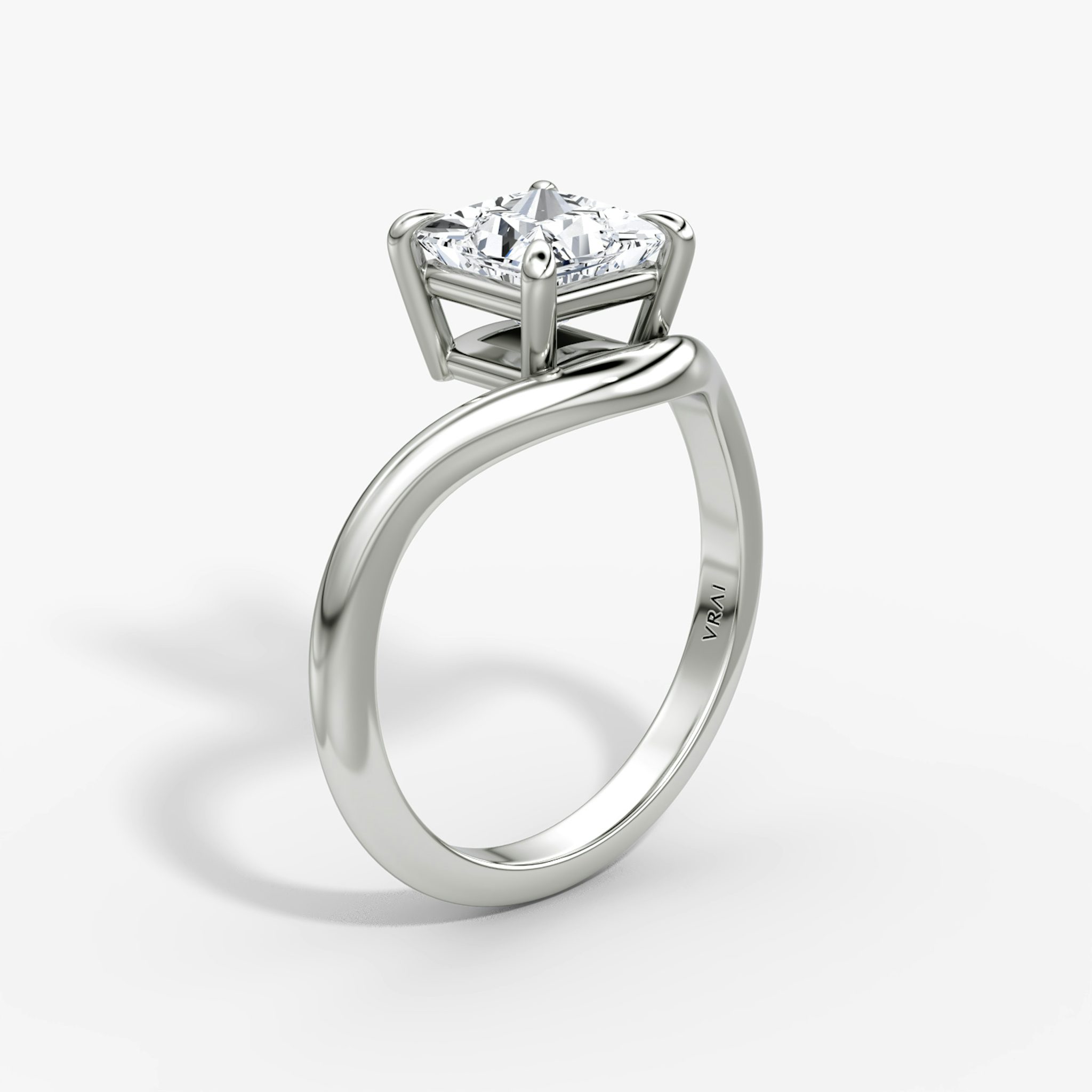 The Curve | Princess | Platinum | bandAccent: Plain | diamondOrientation: vertical | caratWeight: other