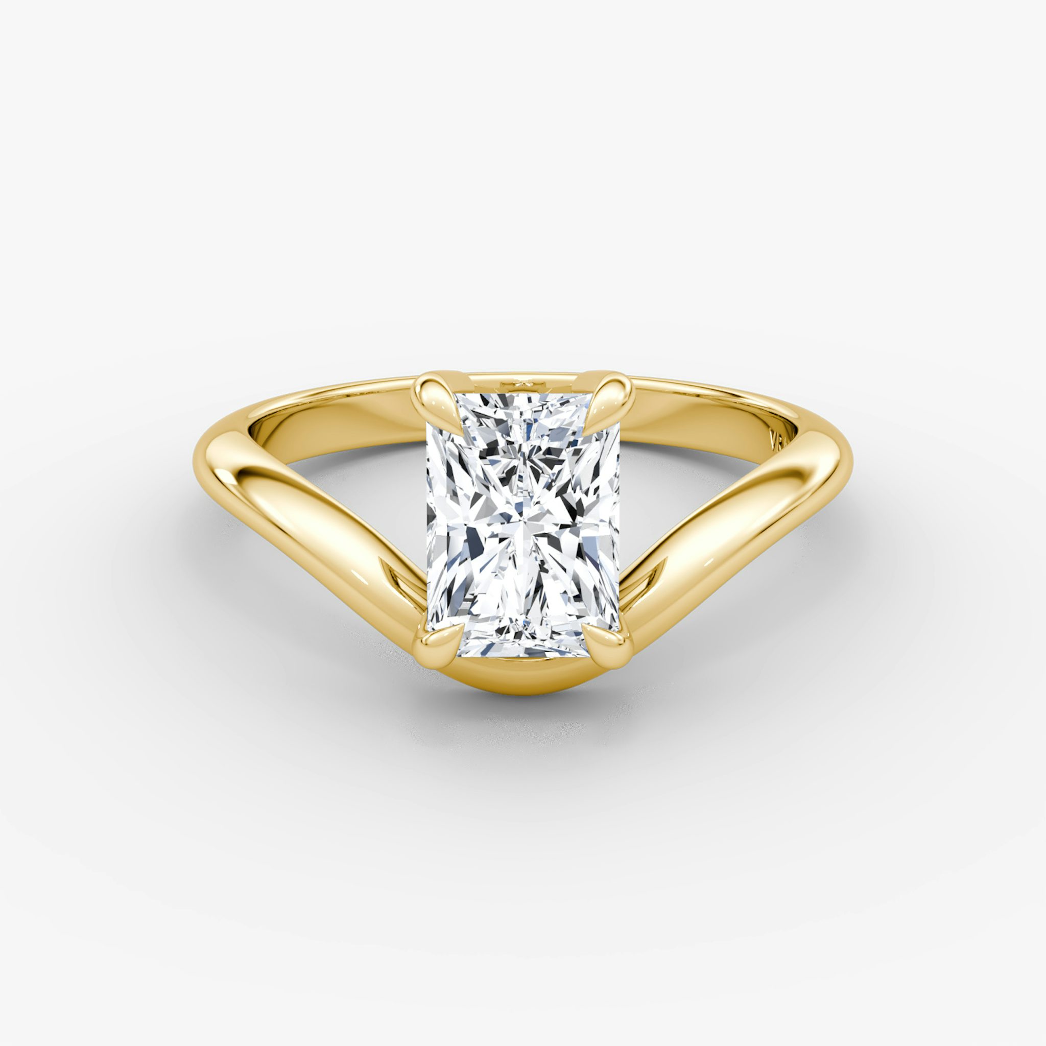 The Curve | Radiant | 18k | Yellow Gold | bandAccent: Plain | diamondOrientation: vertical | caratWeight: other