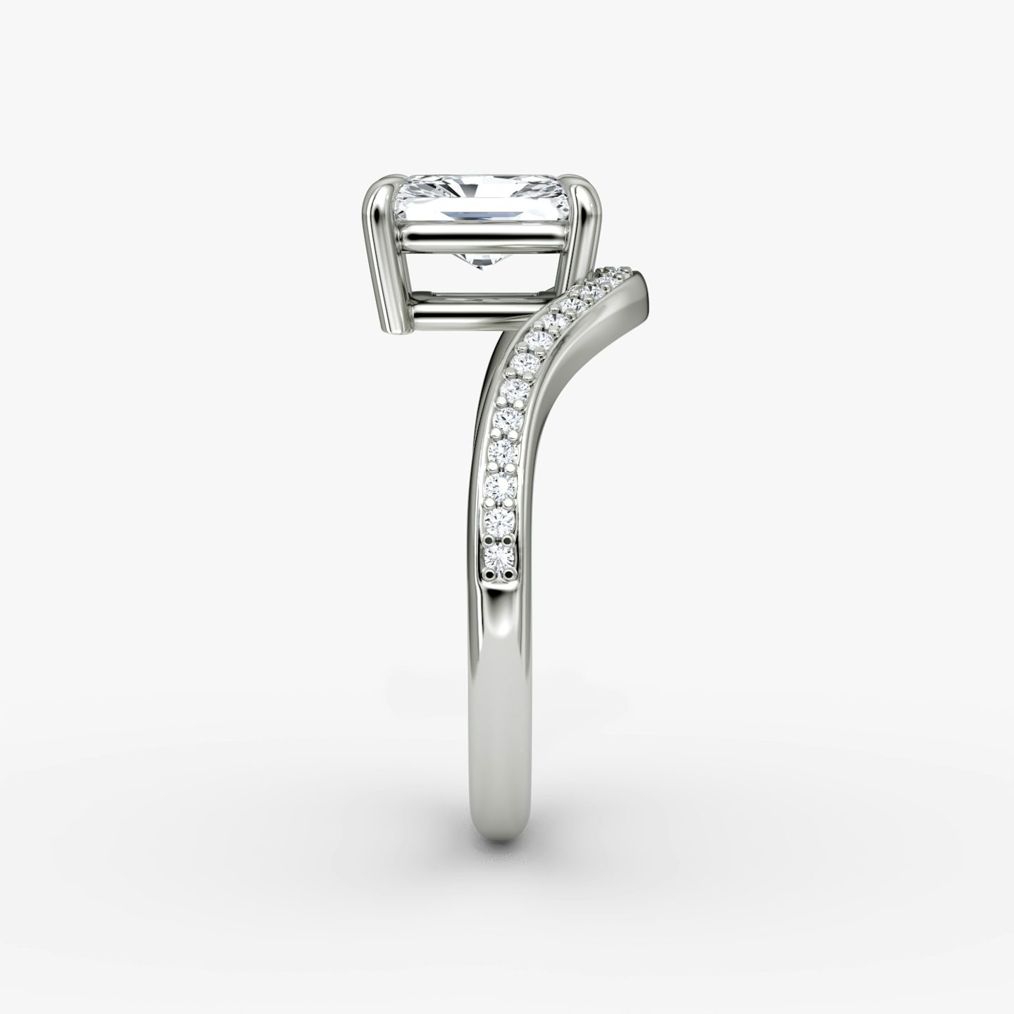 The Curve | Radiant | 18k | White Gold | bandAccent: Pavé | diamondOrientation: vertical | caratWeight: other