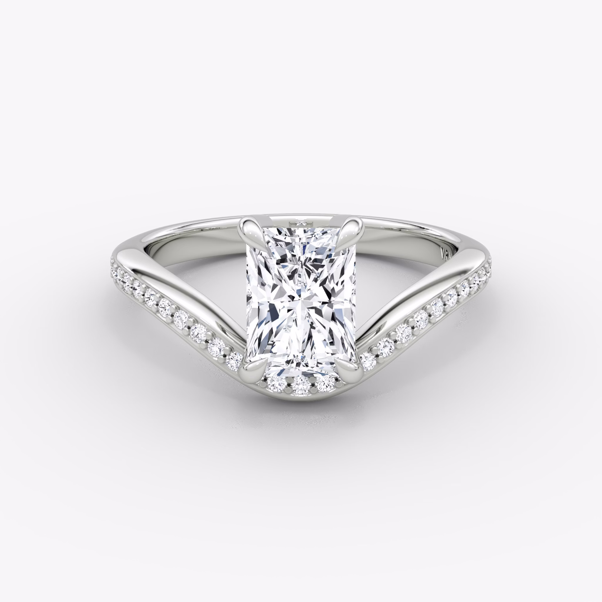 The Curve | Radiant | 18k | White Gold | bandAccent: Pavé | diamondOrientation: vertical | caratWeight: other