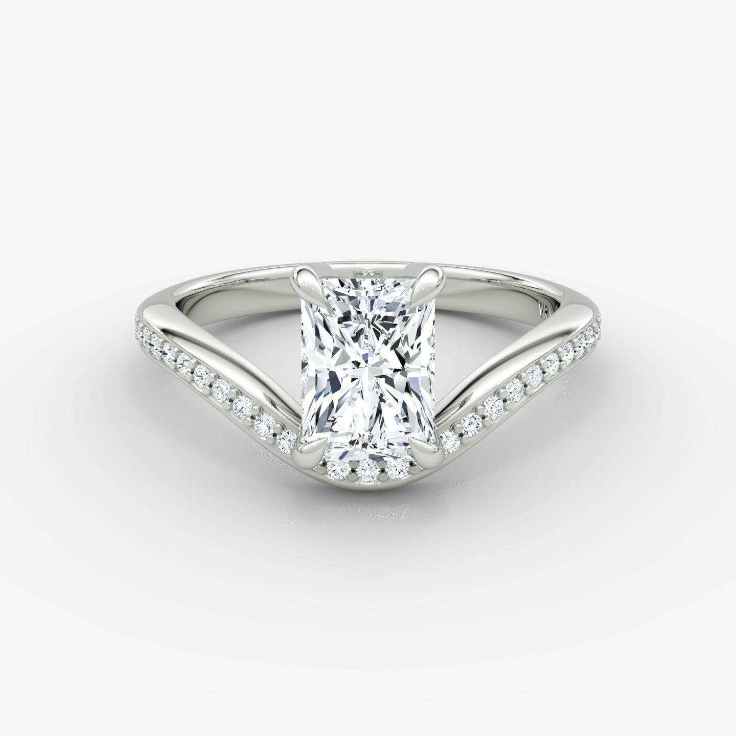 The Curve | Radiant | 18k | White Gold | bandAccent: Pavé | diamondOrientation: vertical | caratWeight: other