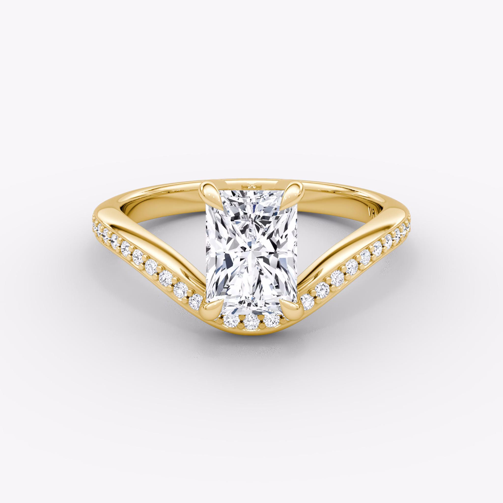 The Curve | Radiant | 18k | Yellow Gold | bandAccent: Pavé | diamondOrientation: vertical | caratWeight: other
