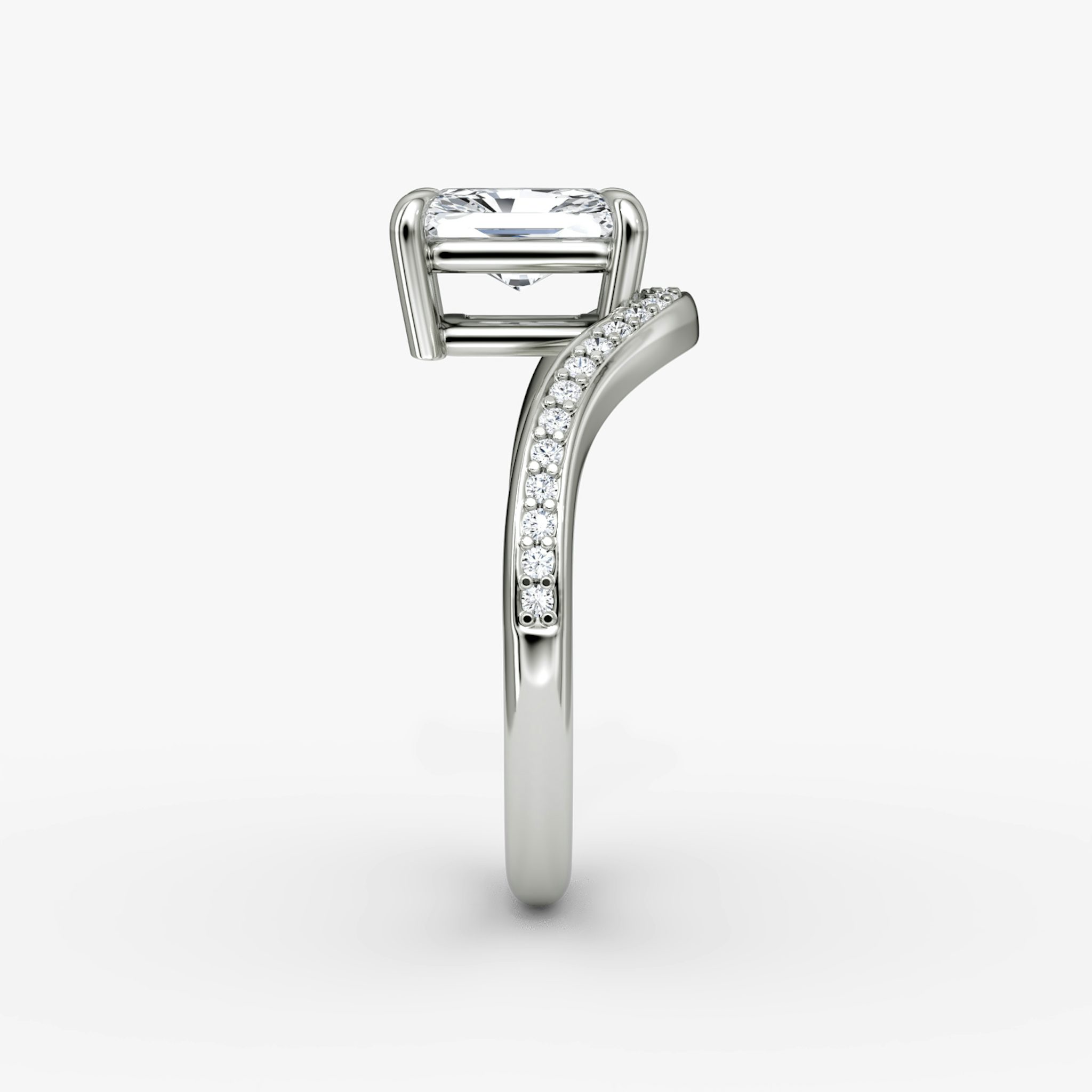 The Curve | Radiant | Platinum | bandAccent: Pavé | diamondOrientation: vertical | caratWeight: other