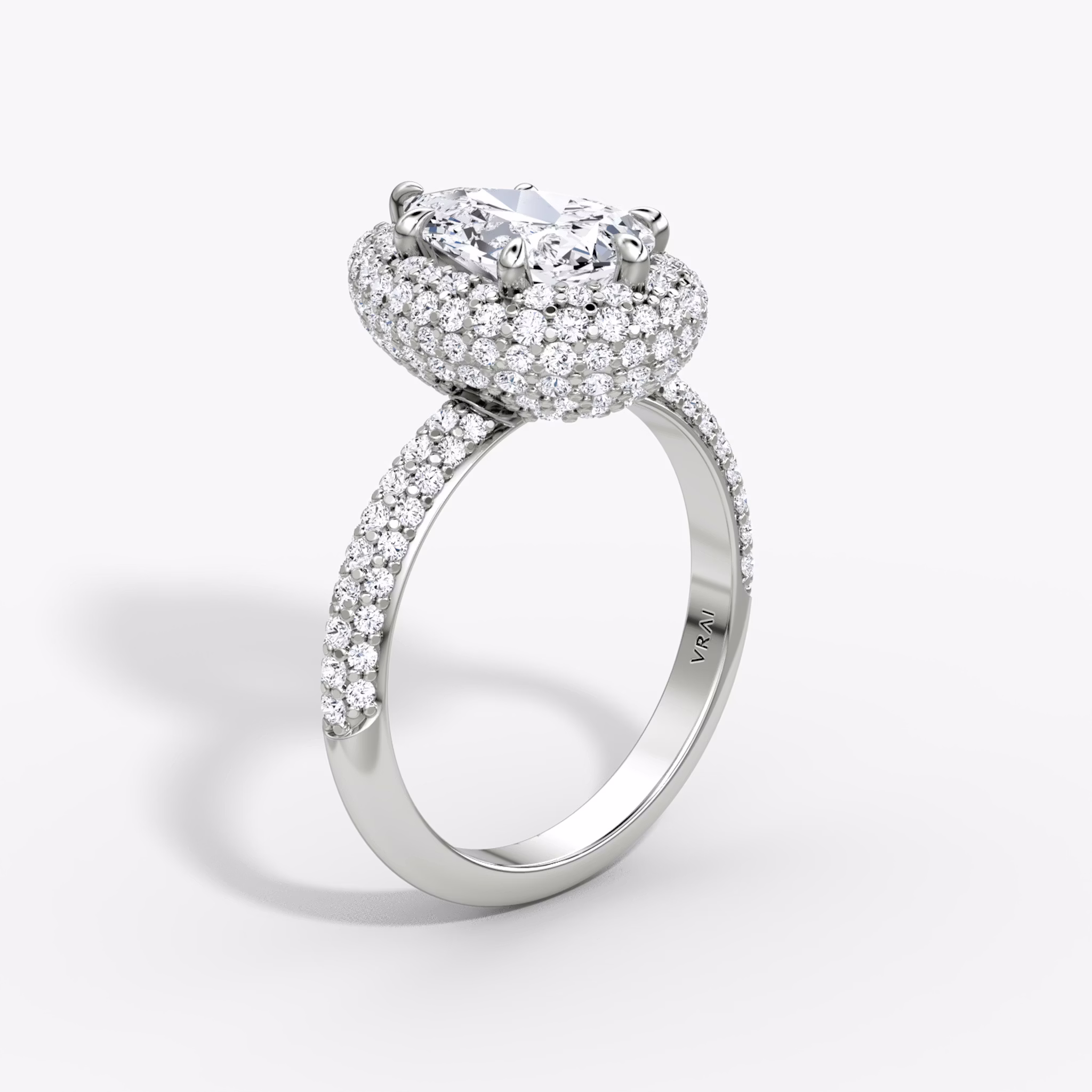 The Pavé Bombée | Pear | 18k | White Gold | bandAccent: Pavé | diamondOrientation: vertical | caratWeight: other
