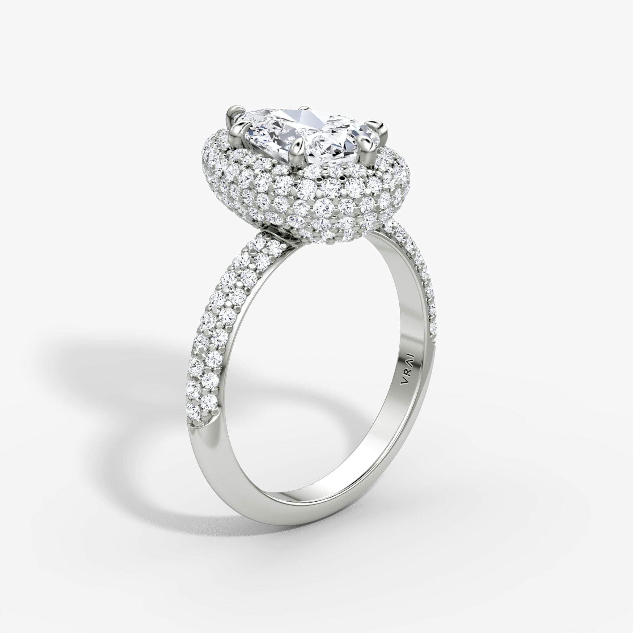 The Pavé Bombée | Pear | 18k | White Gold | bandAccent: Pavé | diamondOrientation: vertical | caratWeight: other