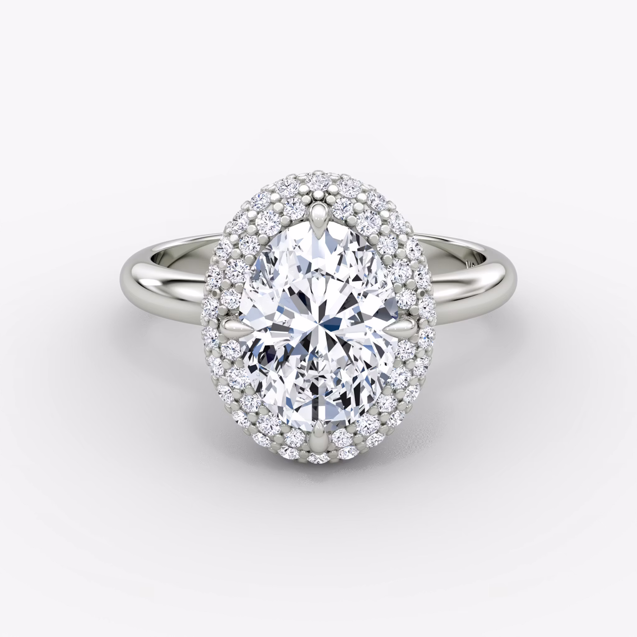 The Pavé Bombée Oval | White Gold