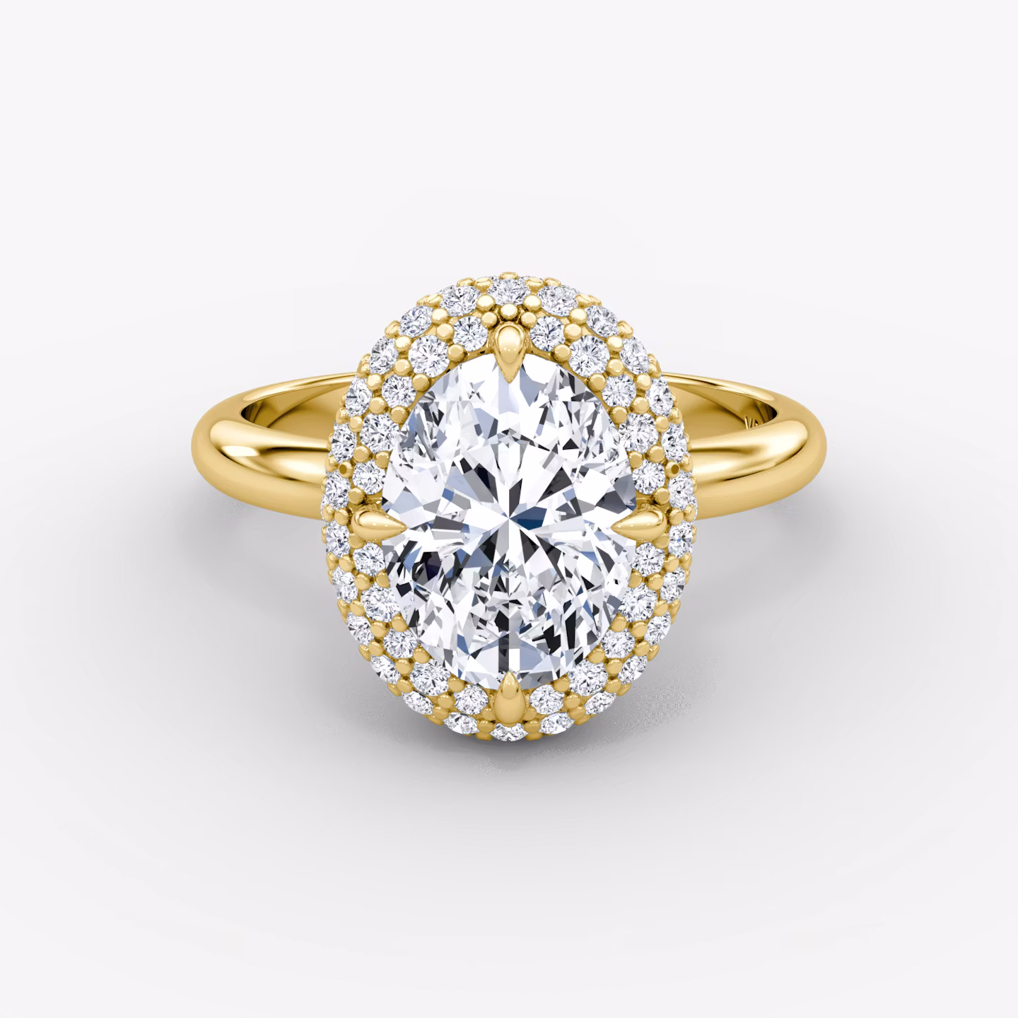 The Pavé Bombée Oval | Yellow Gold