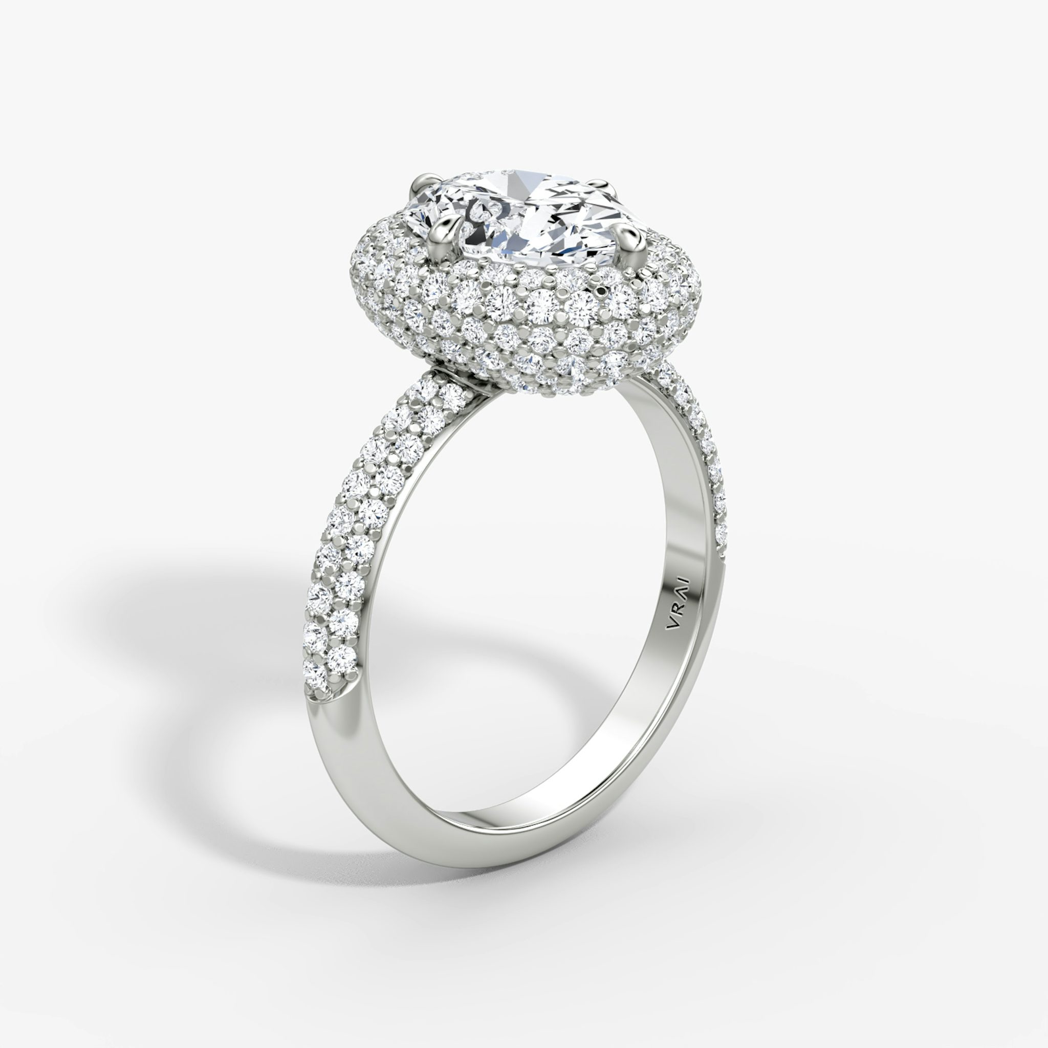 The Pavé Bombée | Oval | 18k | White Gold | bandAccent: Pavé | diamondOrientation: vertical | caratWeight: other