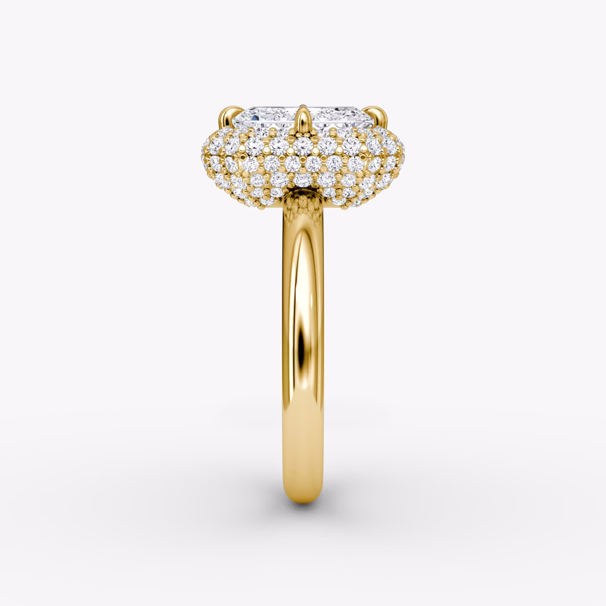 Anillo de compromiso Pavé Bombée | Esmeralda | 18k | Oro amarillo | bandAccent: Simple | diamondOrientation: vertical | caratWeight: other