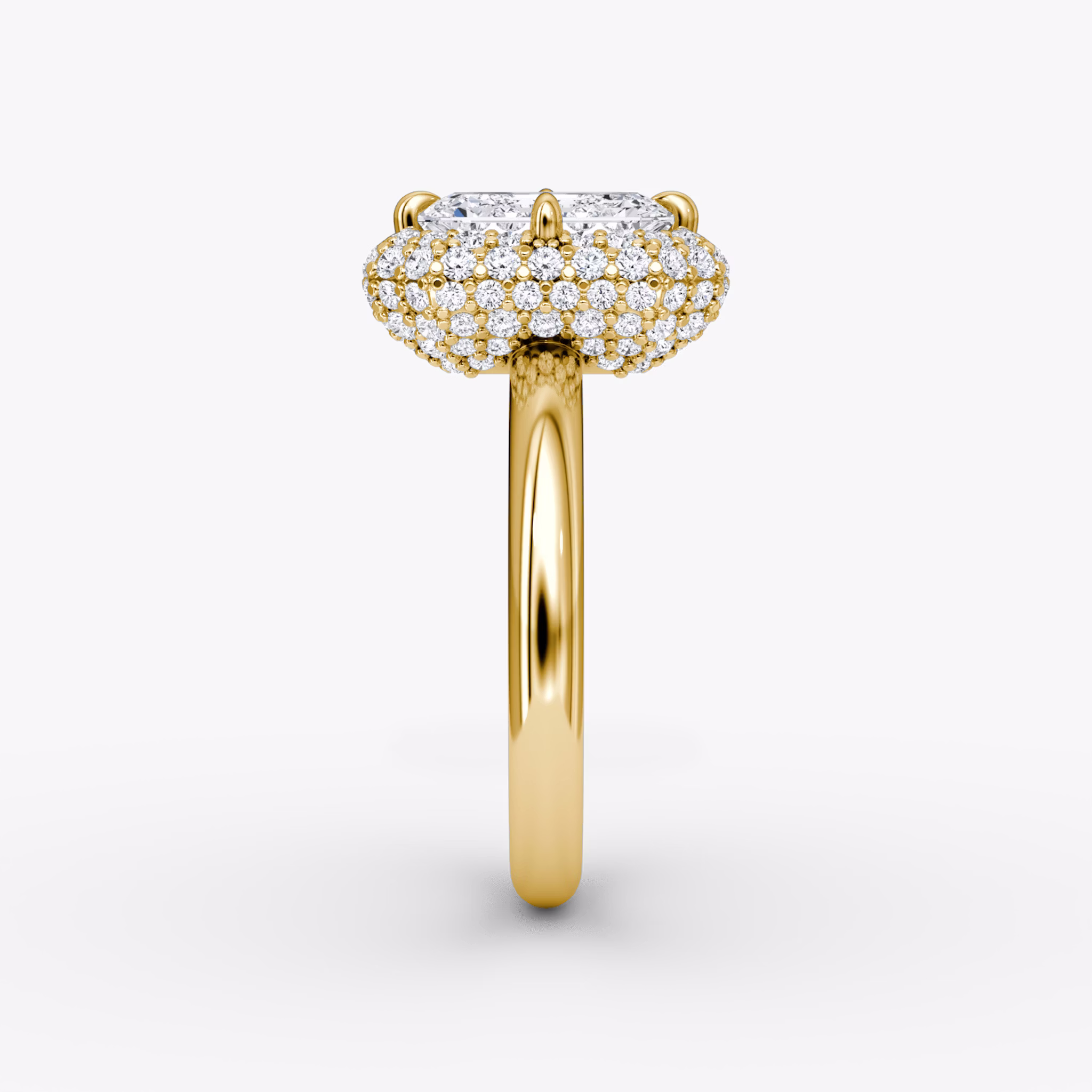 The Pavé Bombée | Emerald | 18k | Yellow Gold | bandAccent: Plain | diamondOrientation: vertical | caratWeight: other