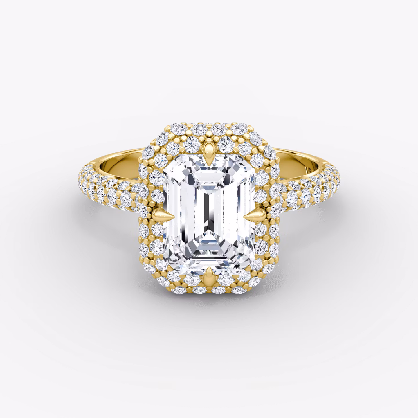 The Pavé Bombée Emerald | Yellow Gold