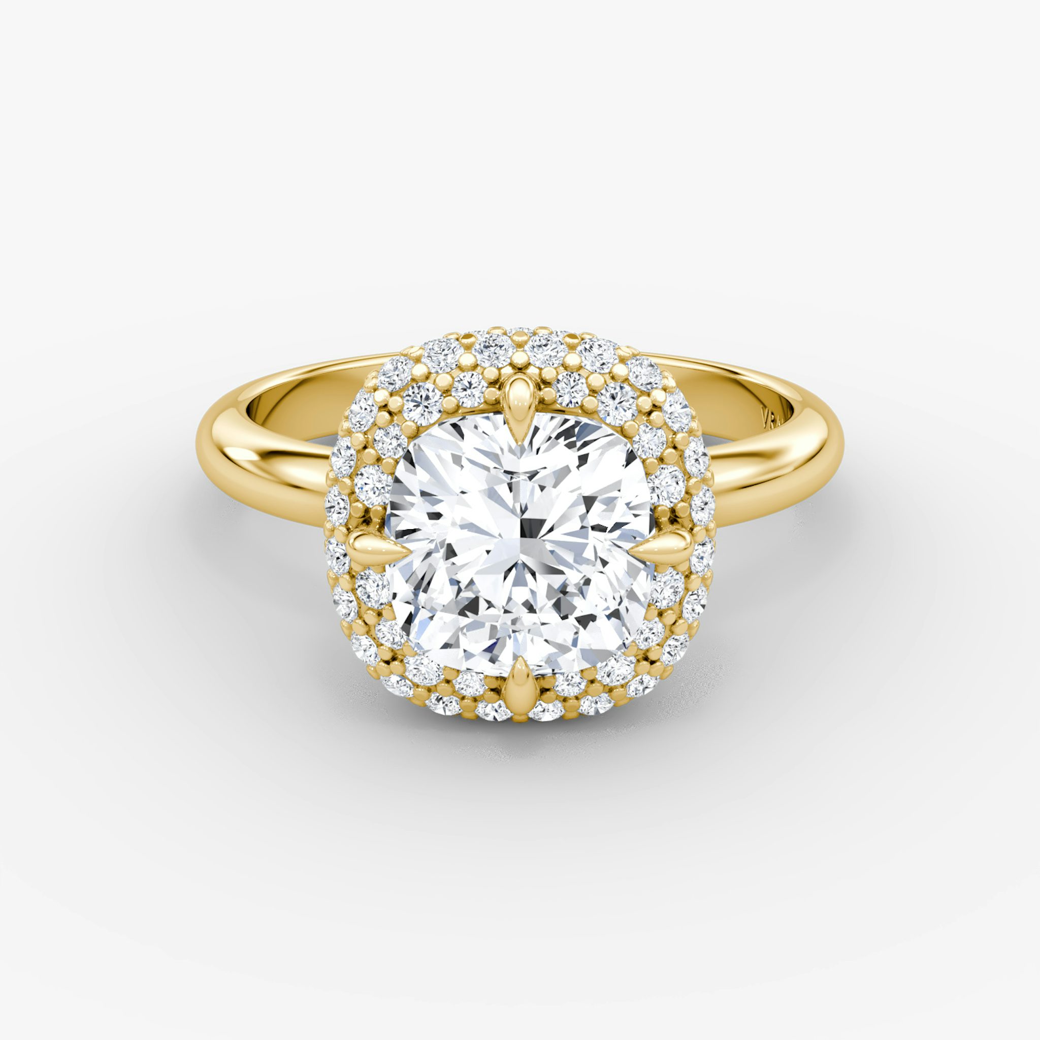 The Pavé Bombée | Cushion | 18k | Yellow Gold | bandAccent: Plain | diamondOrientation: vertical | caratWeight: other