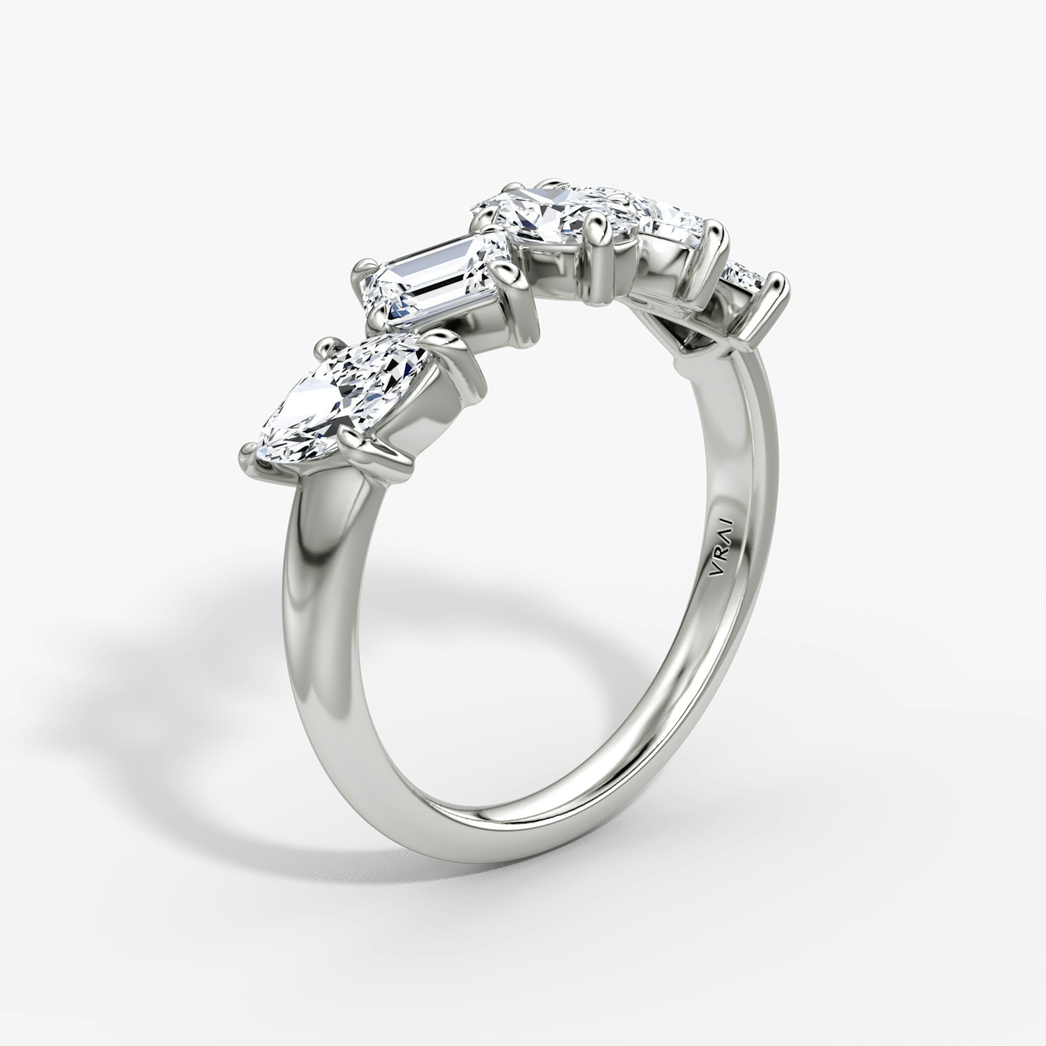 Shooting Star Ring | 18k | White Gold | eternityStyle: half