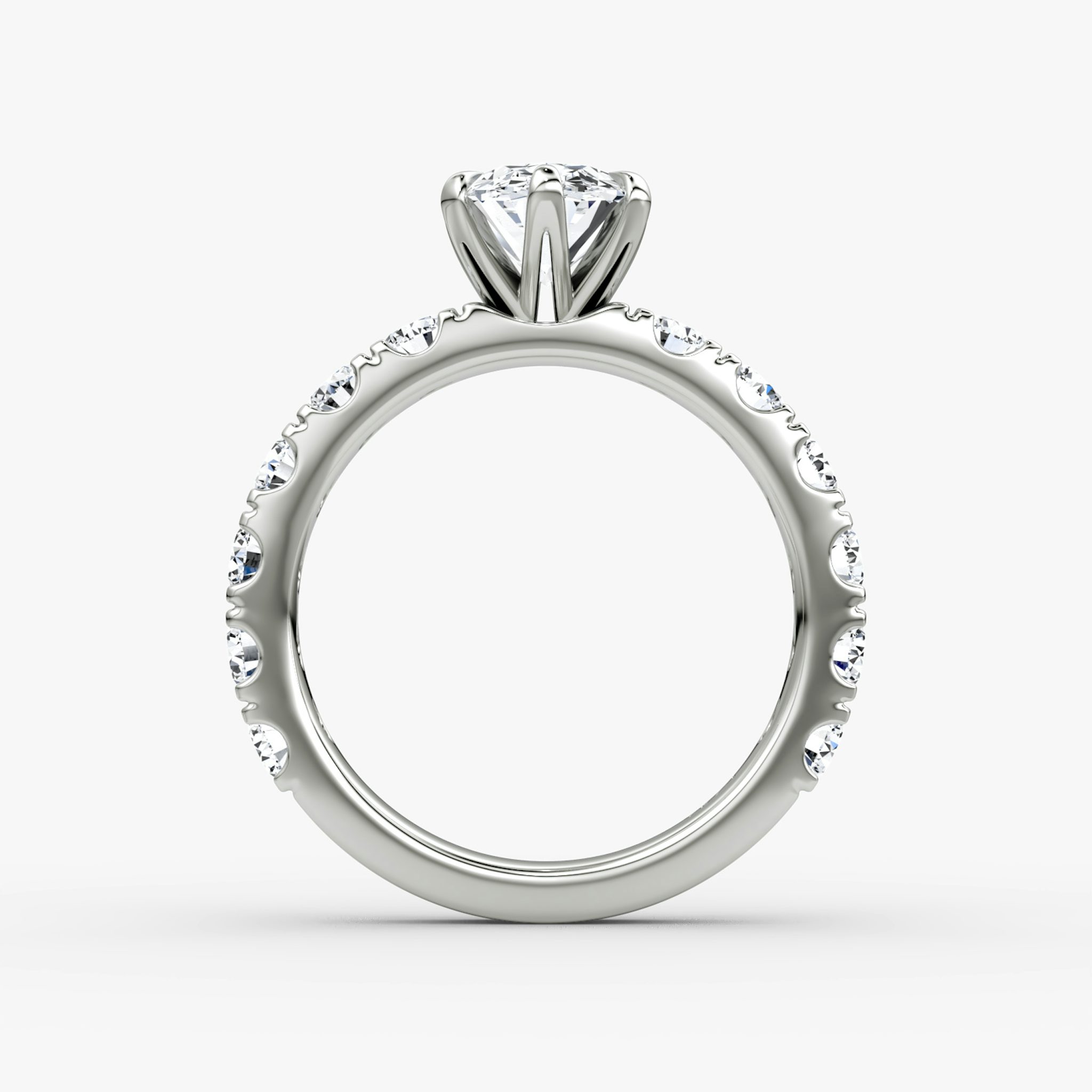 Anillo de compromiso Amour Eternity | Oval | Platino | bandAccent: Simple | diamondOrientation: vertical | caratWeight: other