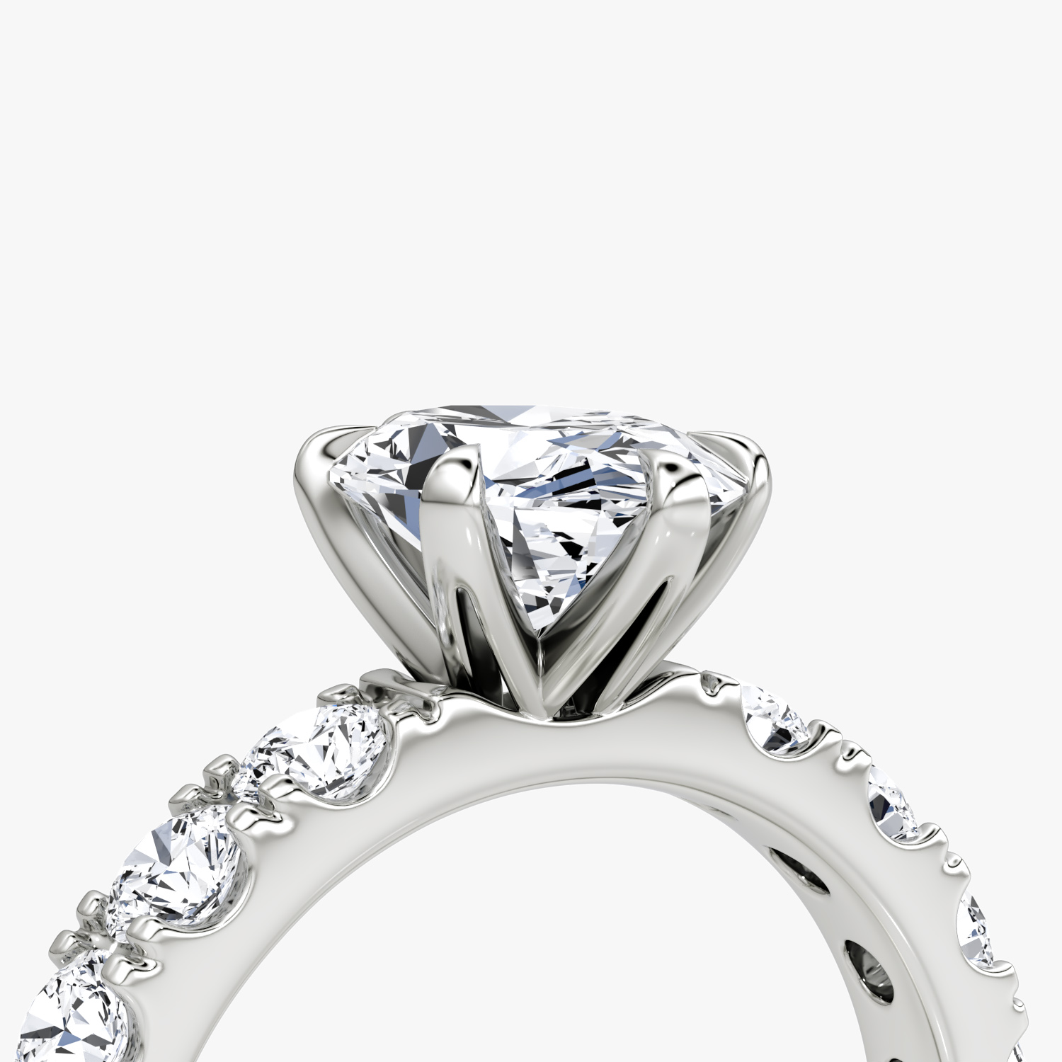 Anillo de compromiso Amour Eternity | Oval | Platino | bandAccent: Simple | diamondOrientation: vertical | caratWeight: other