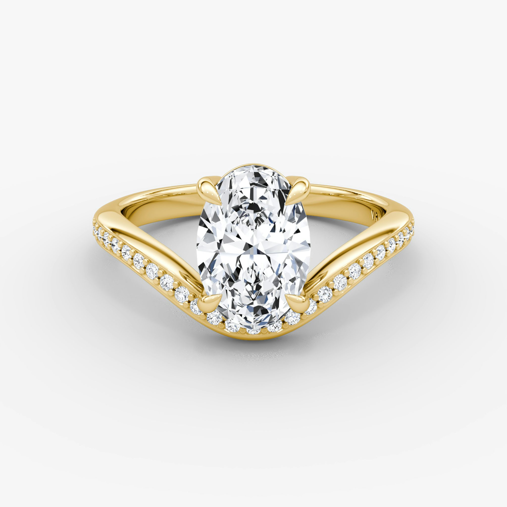 The Curve | Oval | 18k | Yellow Gold | bandAccent: Pavé | diamondOrientation: vertical | caratWeight: other