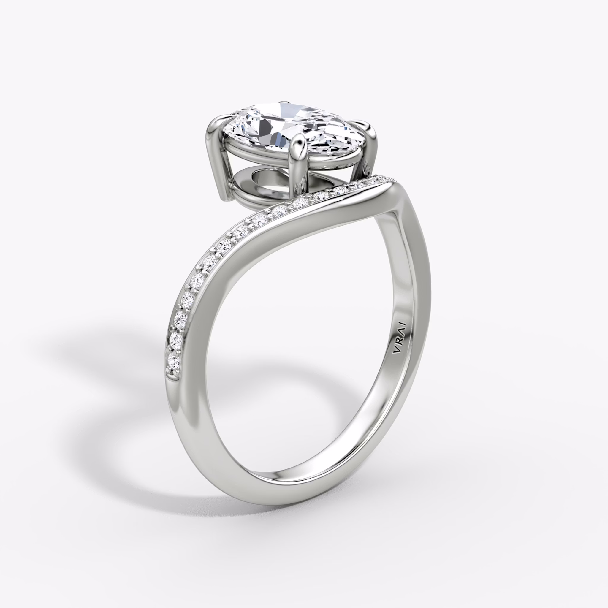 The Curve | Oval | Platinum | bandAccent: Pavé | diamondOrientation: vertical | caratWeight: other