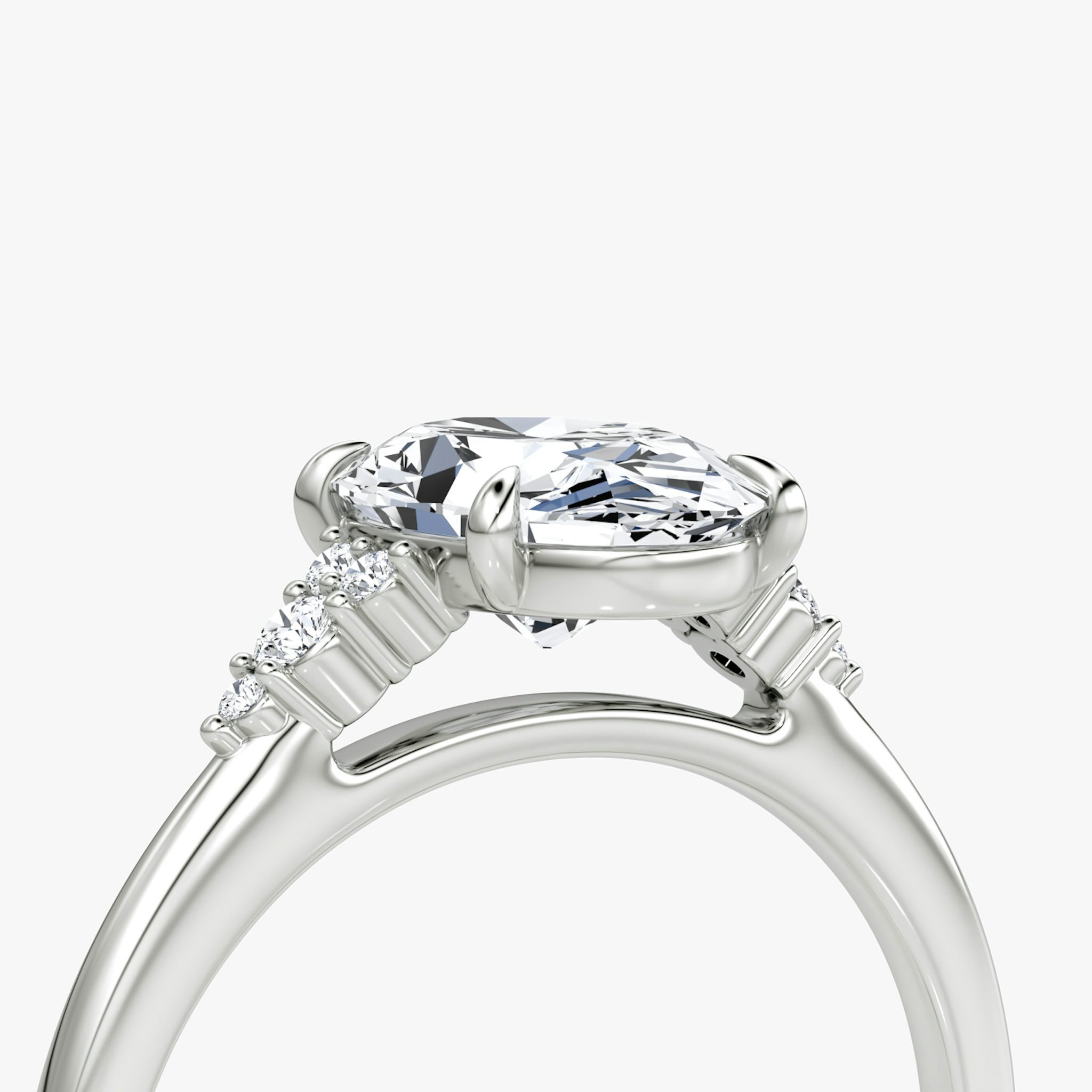 The Side Cluster Cathedral | Oval | Platinum | bandAccent: Plain | diamondOrientation: vertical | caratWeight: other