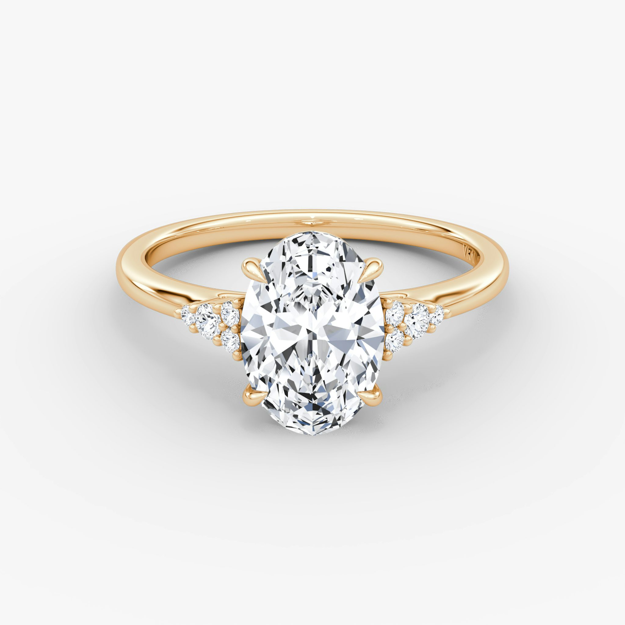 Anillo de compromiso Side Cluster Cathedral | Oval | 14k | Oro rosa | bandAccent: Simple | diamondOrientation: vertical | caratWeight: other