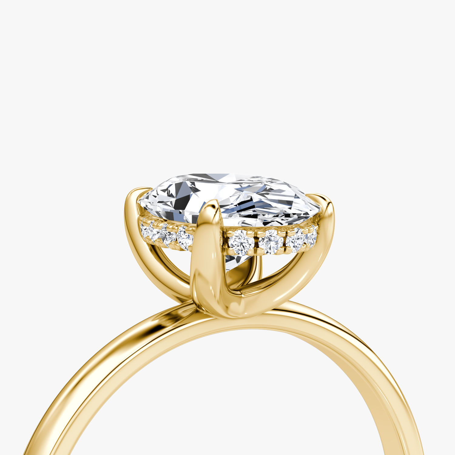Classic Hidden Halo | Oval | 18k | Gelbgold | bandAccent: Ohne Pavé-Besatz | bandWidth: large | prongStyle: Ohne Pavé-Besatz | diamondOrientation: vertical | caratWeight: other