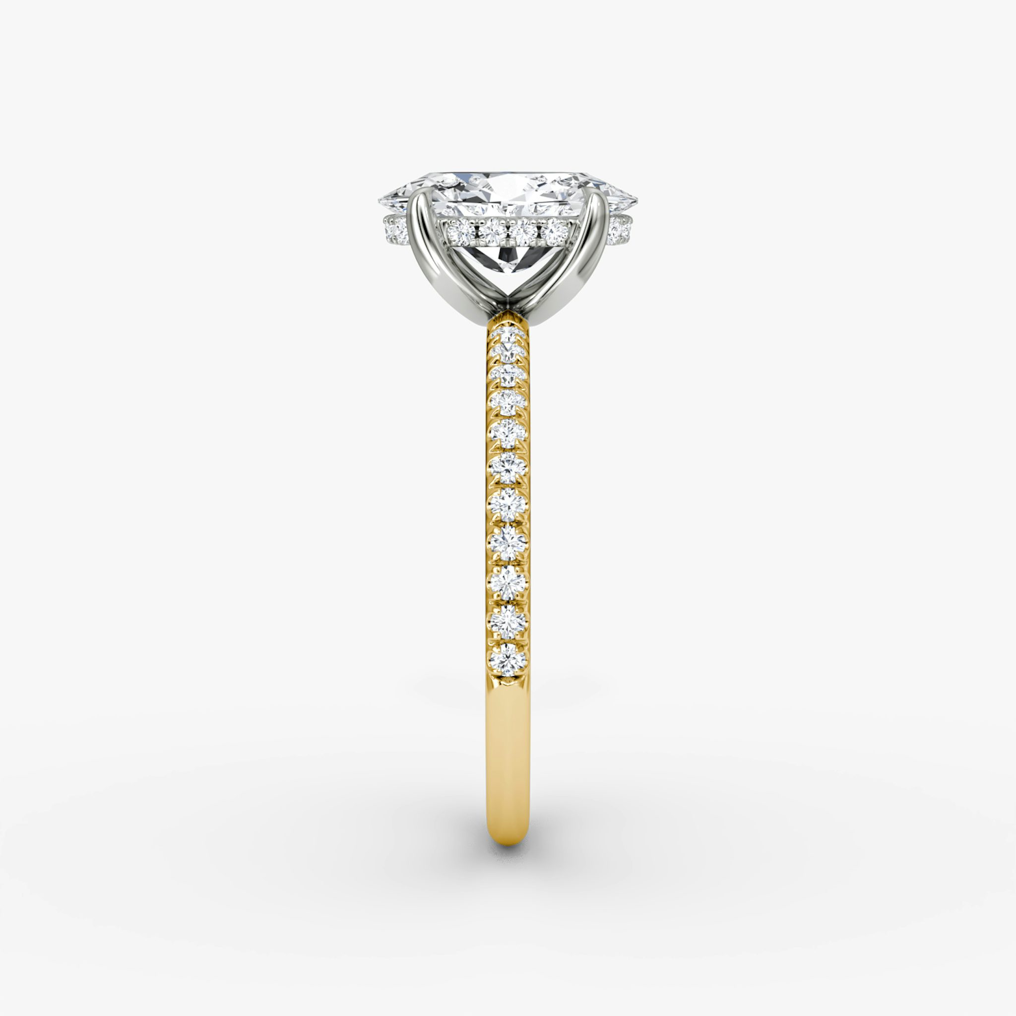 Anillo de compromiso Classic Hidden Halo | Oval | 18k | Oro amarillo y platino | bandAccent: Pavé | bandWidth: standard | prongStyle: Simple | diamondOrientation: vertical | caratWeight: other