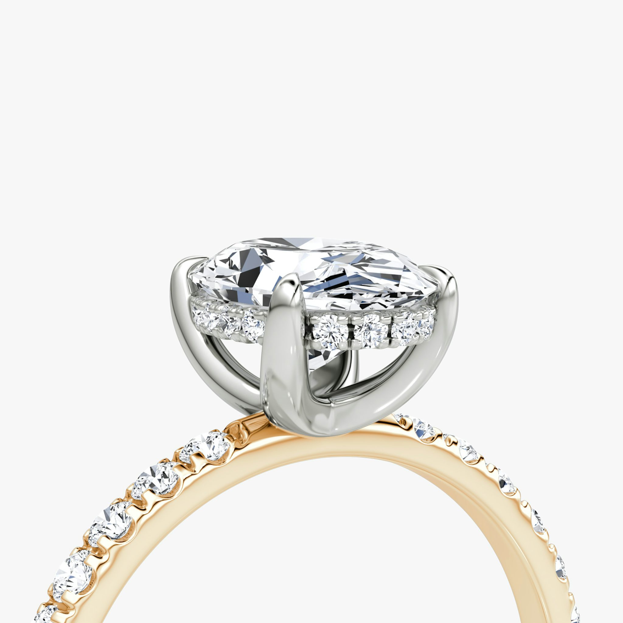 Anillo de compromiso Classic Hidden Halo | Oval | 14k | Oro rosa y platino | bandAccent: Pavé | bandWidth: large | prongStyle: Simple | diamondOrientation: vertical | caratWeight: other