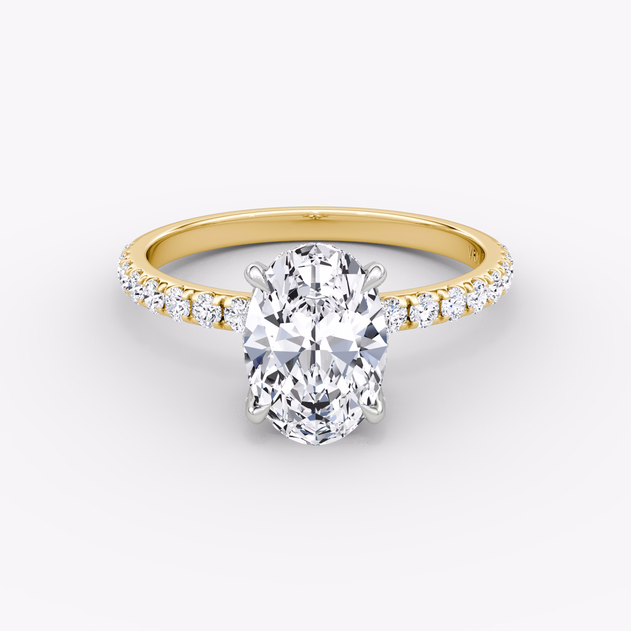 Anillo de compromiso Classic Hidden Halo | Oval | 18k | Oro amarillo y platino | bandAccent: Pavé | bandWidth: large | prongStyle: Pavé | diamondOrientation: vertical | caratWeight: other