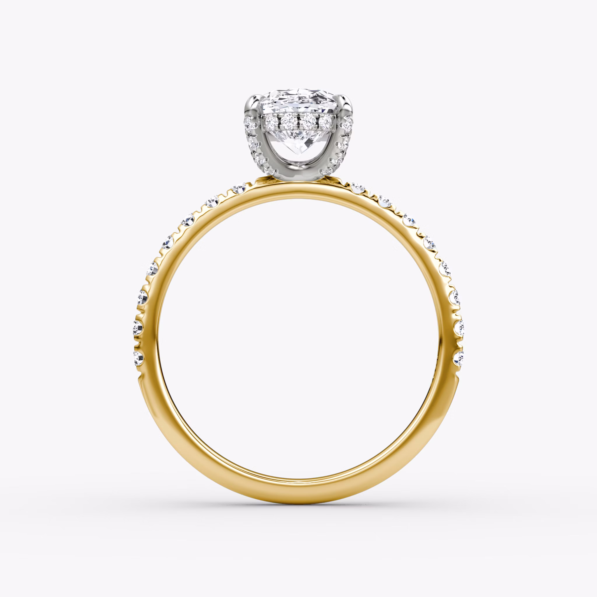 Anillo de compromiso Classic Hidden Halo | Oval | 18k | Oro amarillo y platino | bandAccent: Pavé | bandWidth: large | prongStyle: Pavé | diamondOrientation: vertical | caratWeight: other