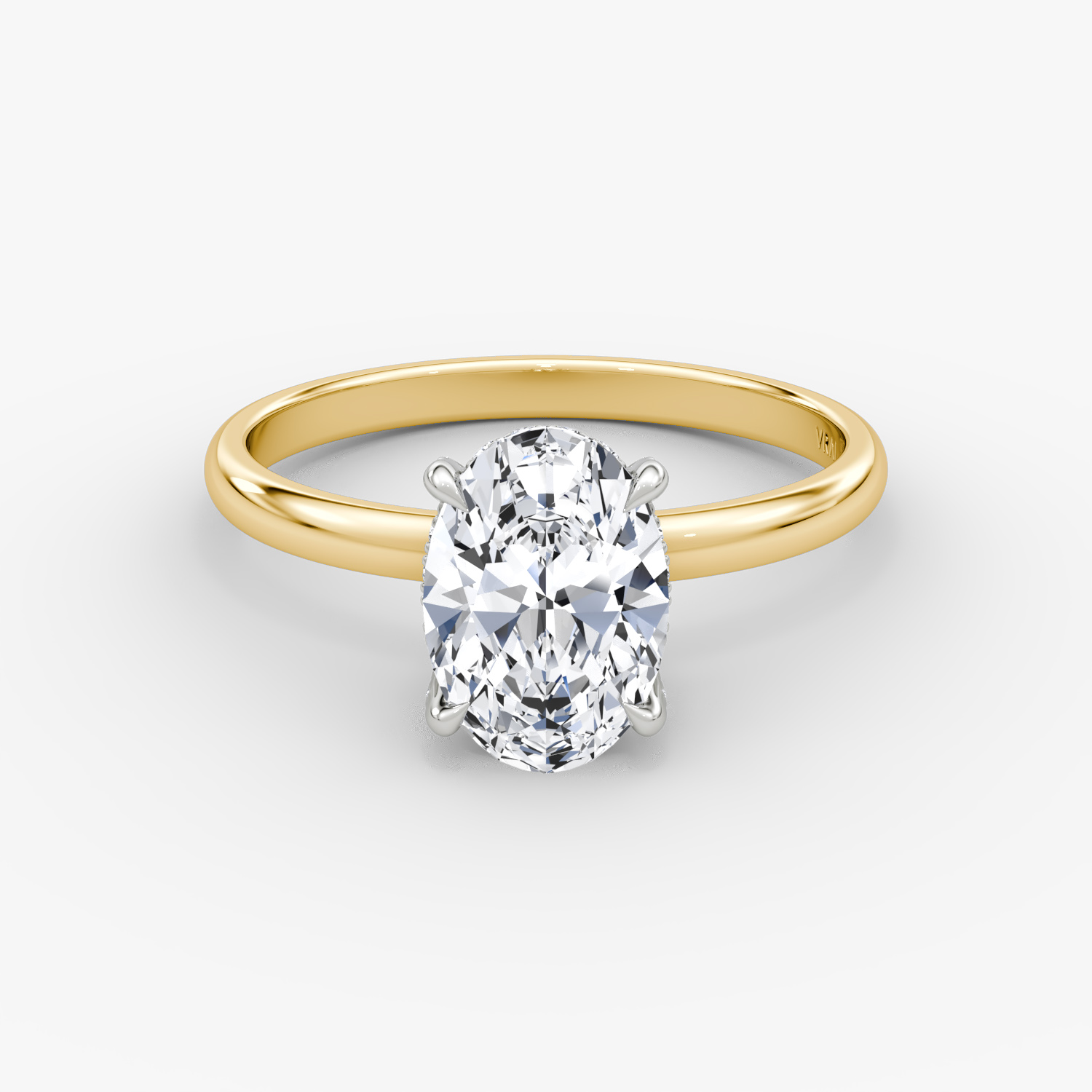 Anillo de compromiso Classic Hidden Halo | Oval | 18k | Oro amarillo y platino | bandAccent: Simple | bandWidth: large | prongStyle: Pavé | diamondOrientation: vertical | caratWeight: other