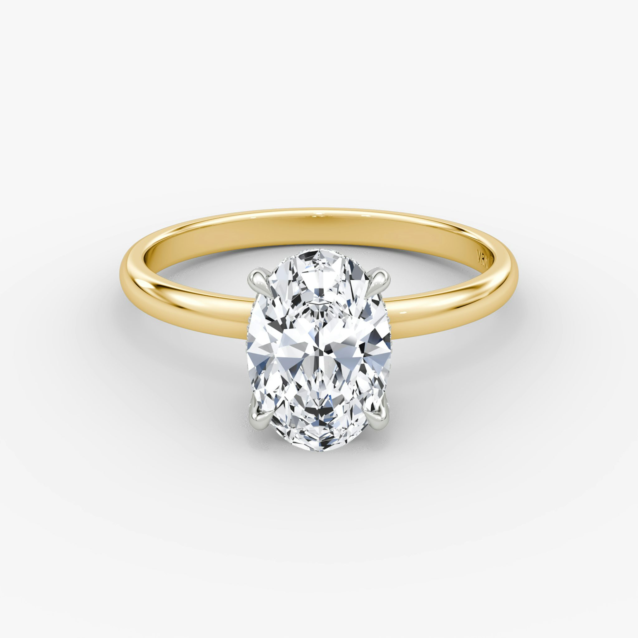 Anillo de compromiso Classic Hidden Halo | Oval | 18k | Oro amarillo y platino | bandAccent: Simple | bandWidth: large | prongStyle: Pavé | diamondOrientation: vertical | caratWeight: other