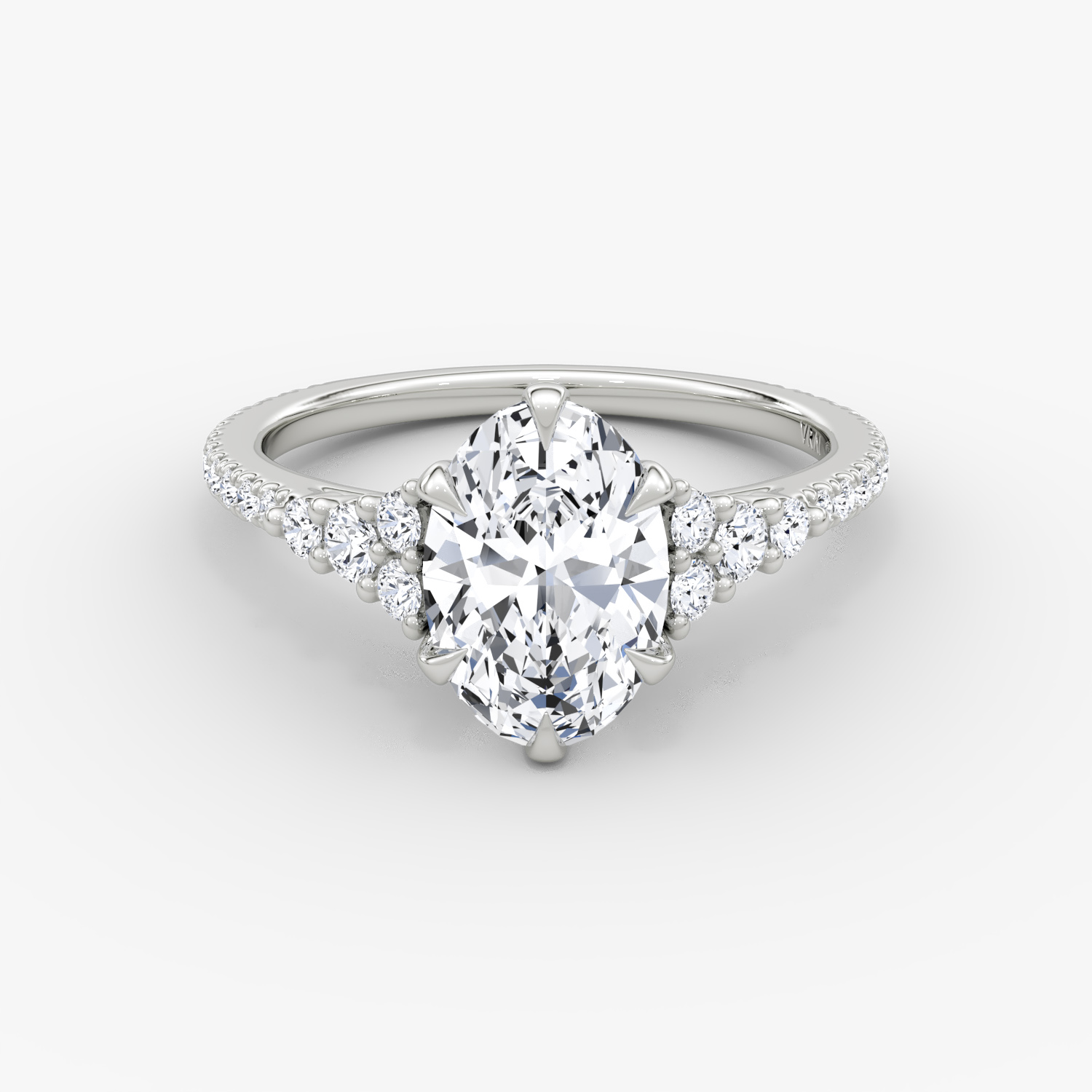 The Round Cluster Heirloom | Oval | Platinum | bandAccent: Pavé | diamondOrientation: vertical | caratWeight: other