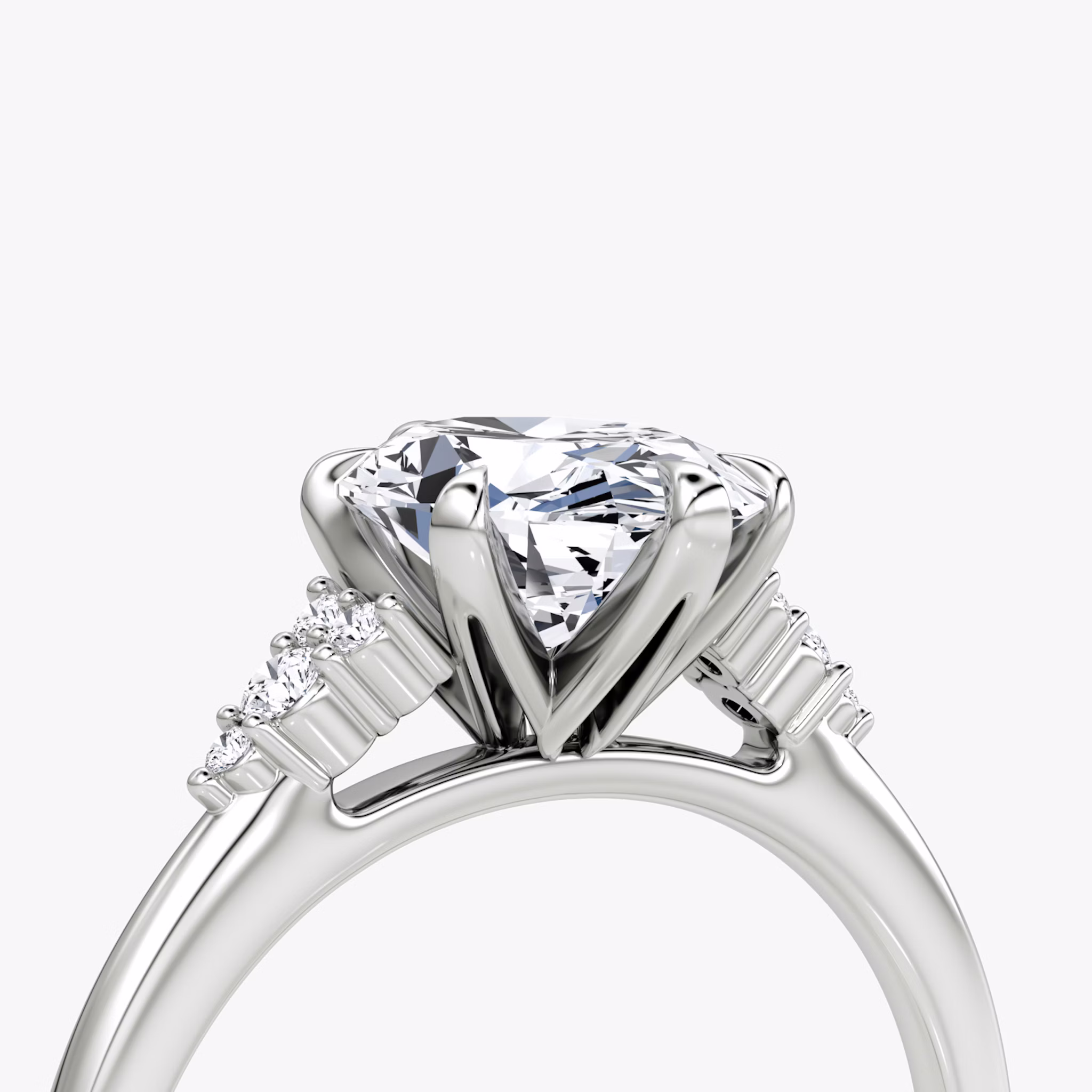 The Round Cluster Heirloom | Oval | 18k | White Gold | bandAccent: Plain | diamondOrientation: vertical | caratWeight: other