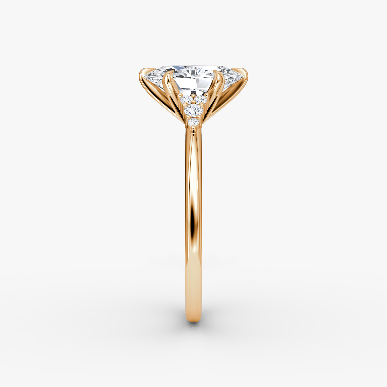 Anillo de compromiso Round Cluster Heirloom | Oval | 14k | Oro rosa | bandAccent: Simple | diamondOrientation: vertical | caratWeight: other