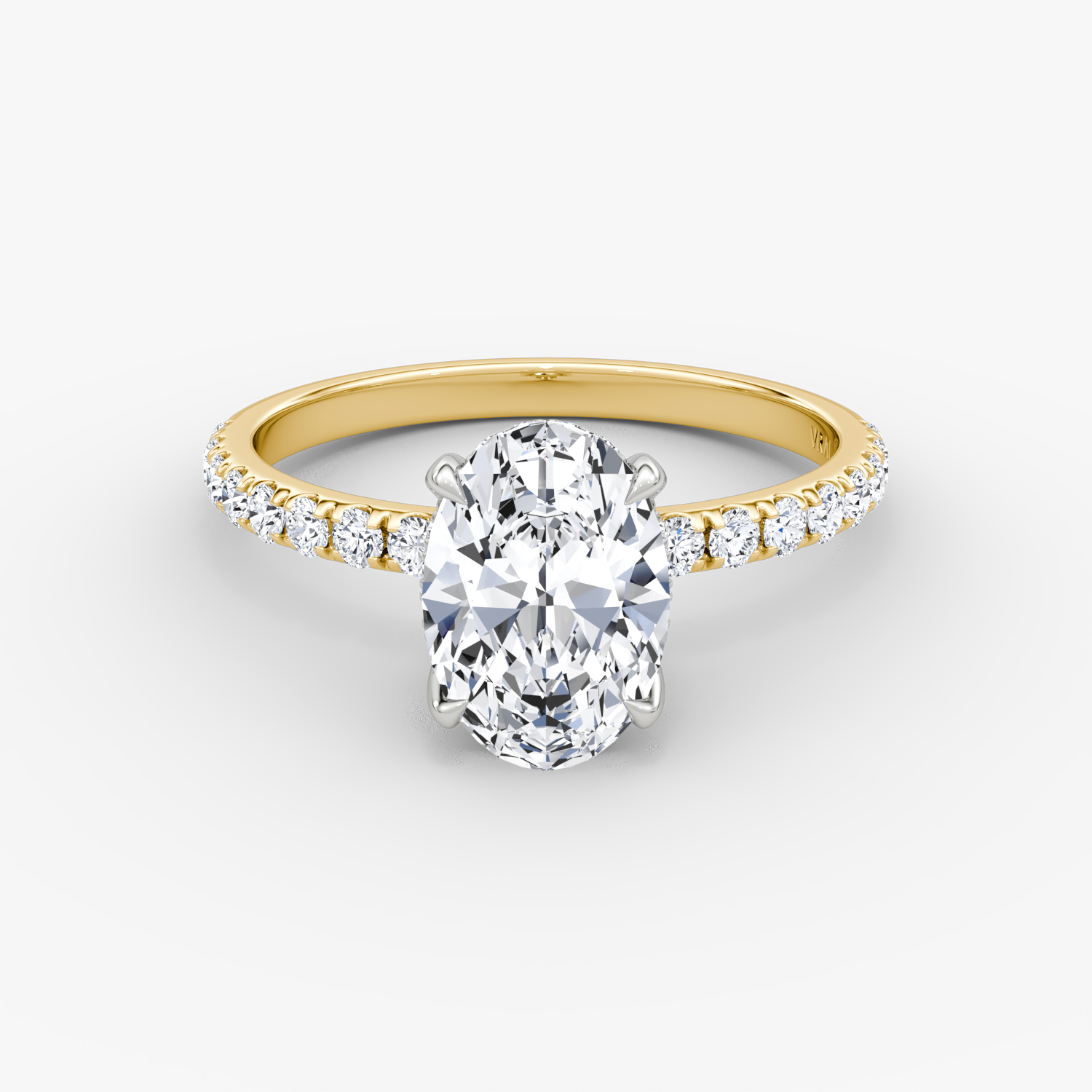 Anillo de compromiso Classic Hidden Halo | Oval | 18k | Oro amarillo y platino | bandAccent: Pavé | bandWidth: large | prongStyle: Simple | diamondOrientation: vertical | caratWeight: other