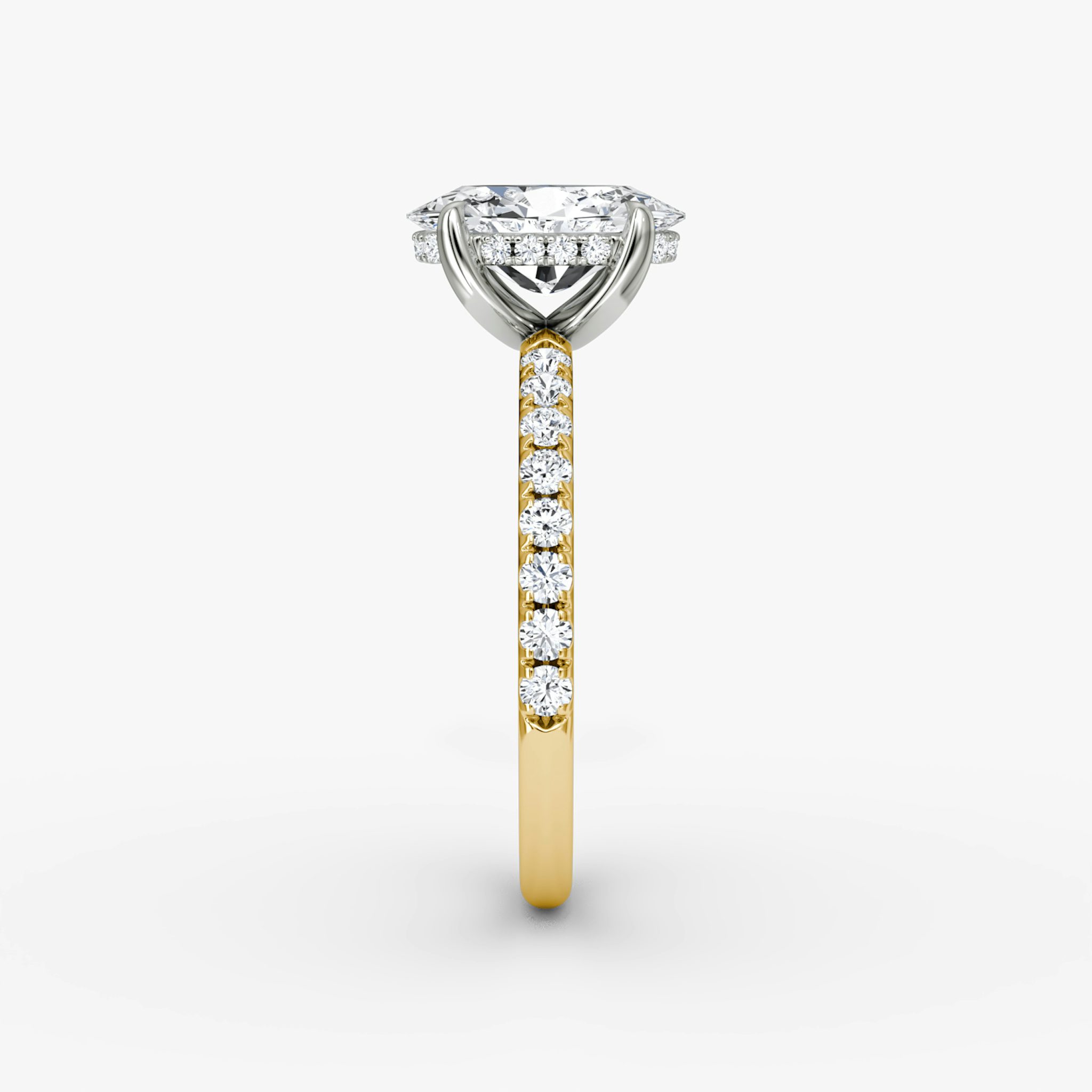 Anillo de compromiso Classic Hidden Halo | Oval | 18k | Oro amarillo y platino | bandAccent: Pavé | bandWidth: large | prongStyle: Simple | diamondOrientation: vertical | caratWeight: other