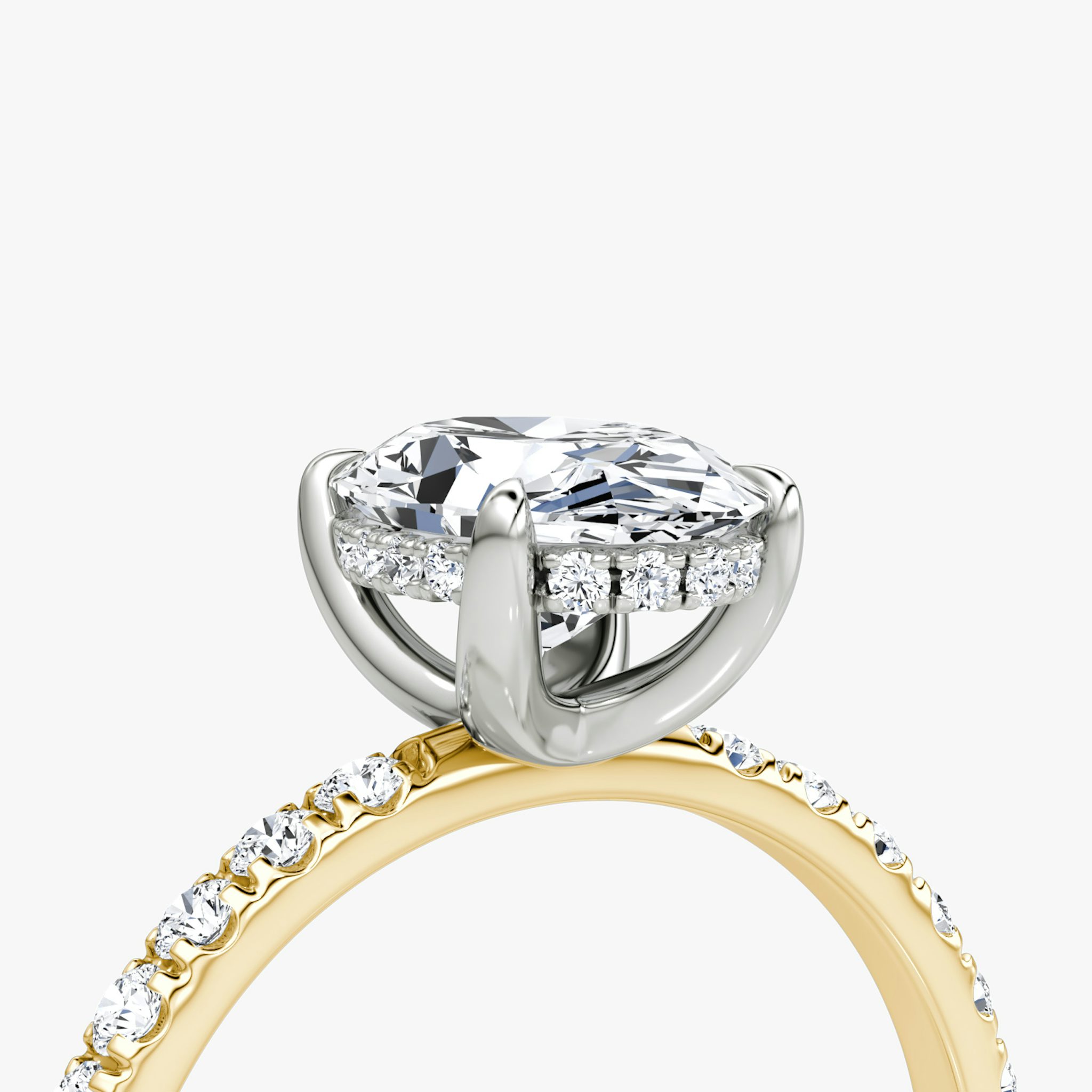 Anillo de compromiso Classic Hidden Halo | Oval | 18k | Oro amarillo y platino | bandAccent: Pavé | bandWidth: large | prongStyle: Simple | diamondOrientation: vertical | caratWeight: other
