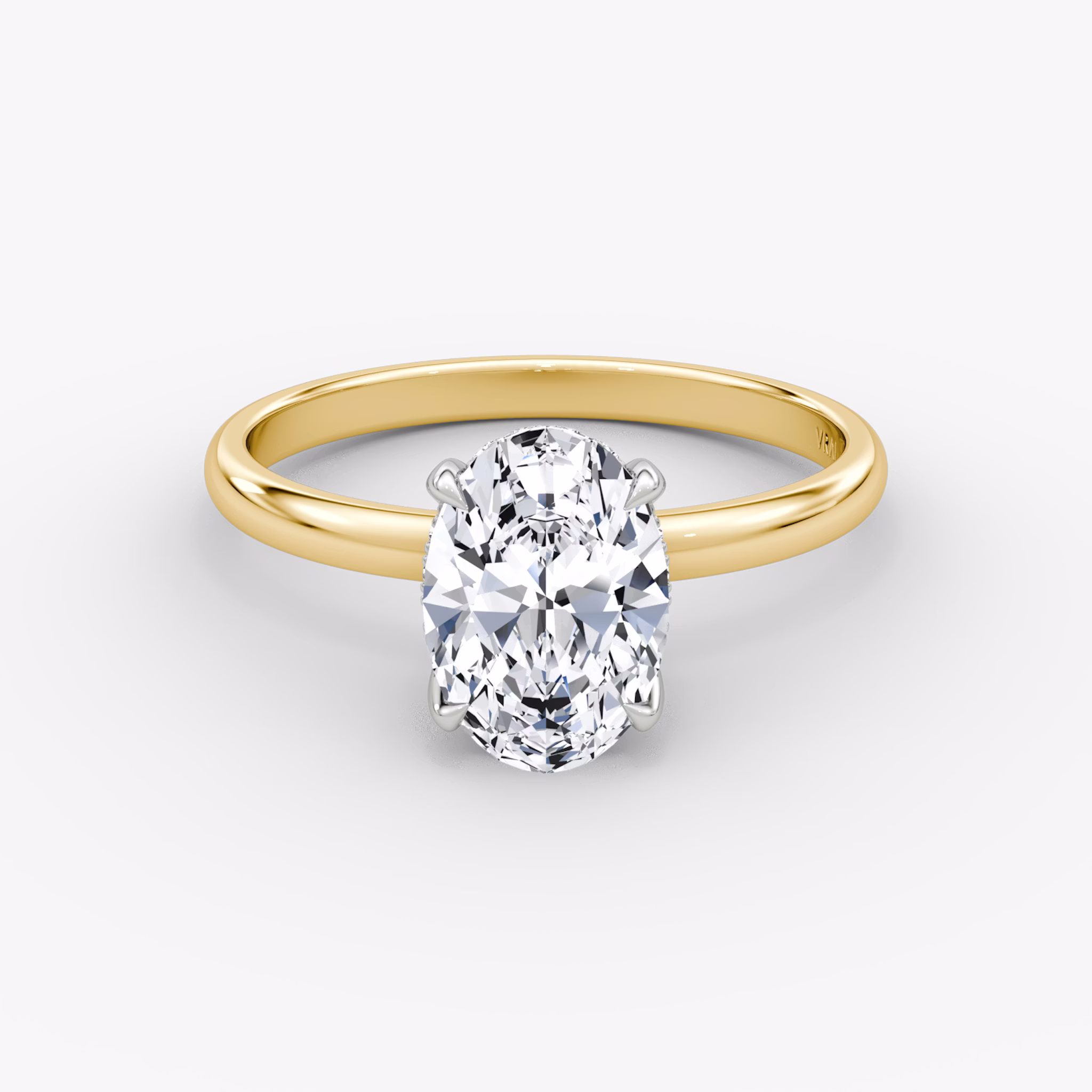 Anillo de compromiso Classic Hidden Halo | Oval | 18k | Oro amarillo y platino | bandAccent: Simple | bandWidth: large | prongStyle: Simple | diamondOrientation: vertical | caratWeight: other