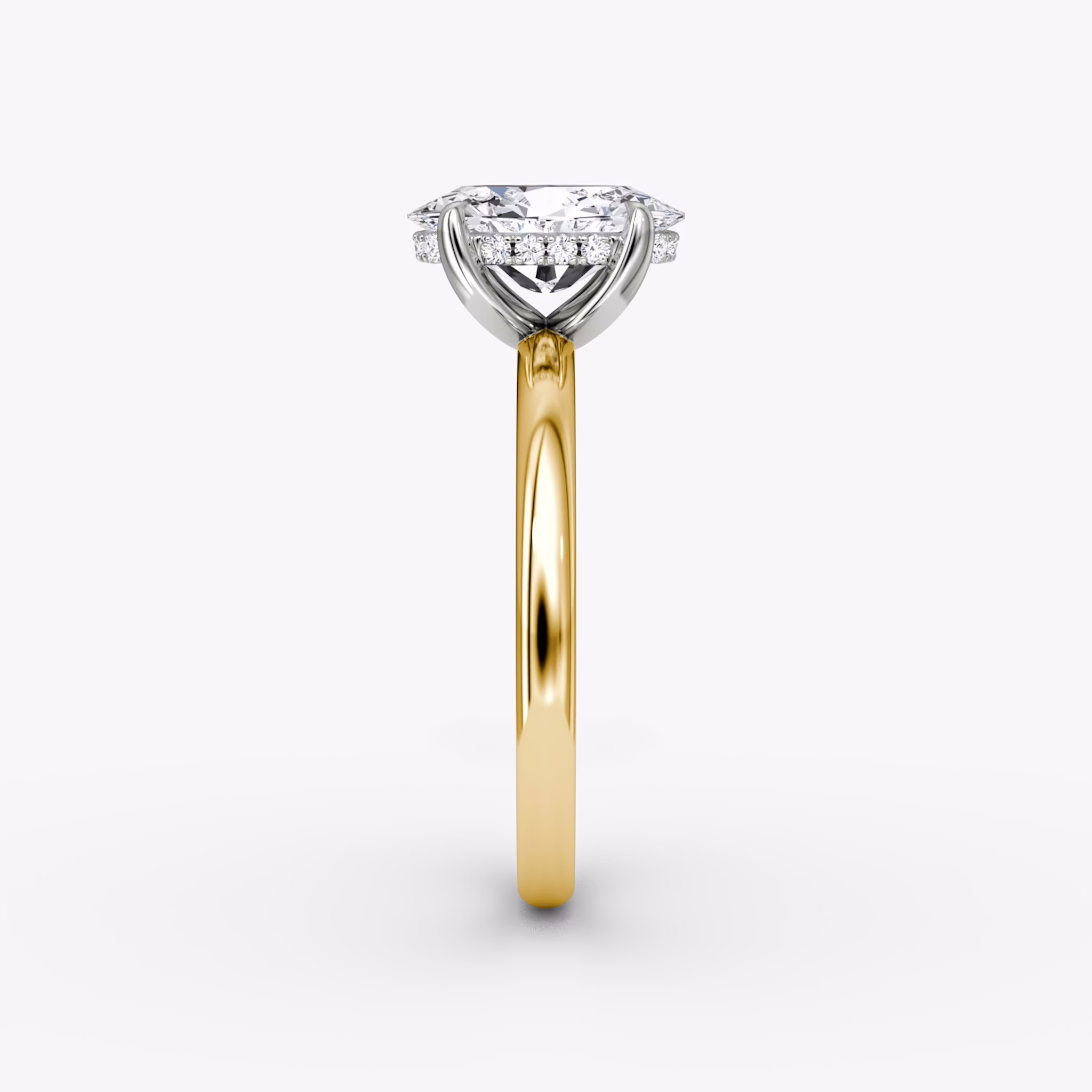 Anillo de compromiso Classic Hidden Halo | Oval | 18k | Oro amarillo y platino | bandAccent: Simple | bandWidth: large | prongStyle: Simple | diamondOrientation: vertical | caratWeight: other