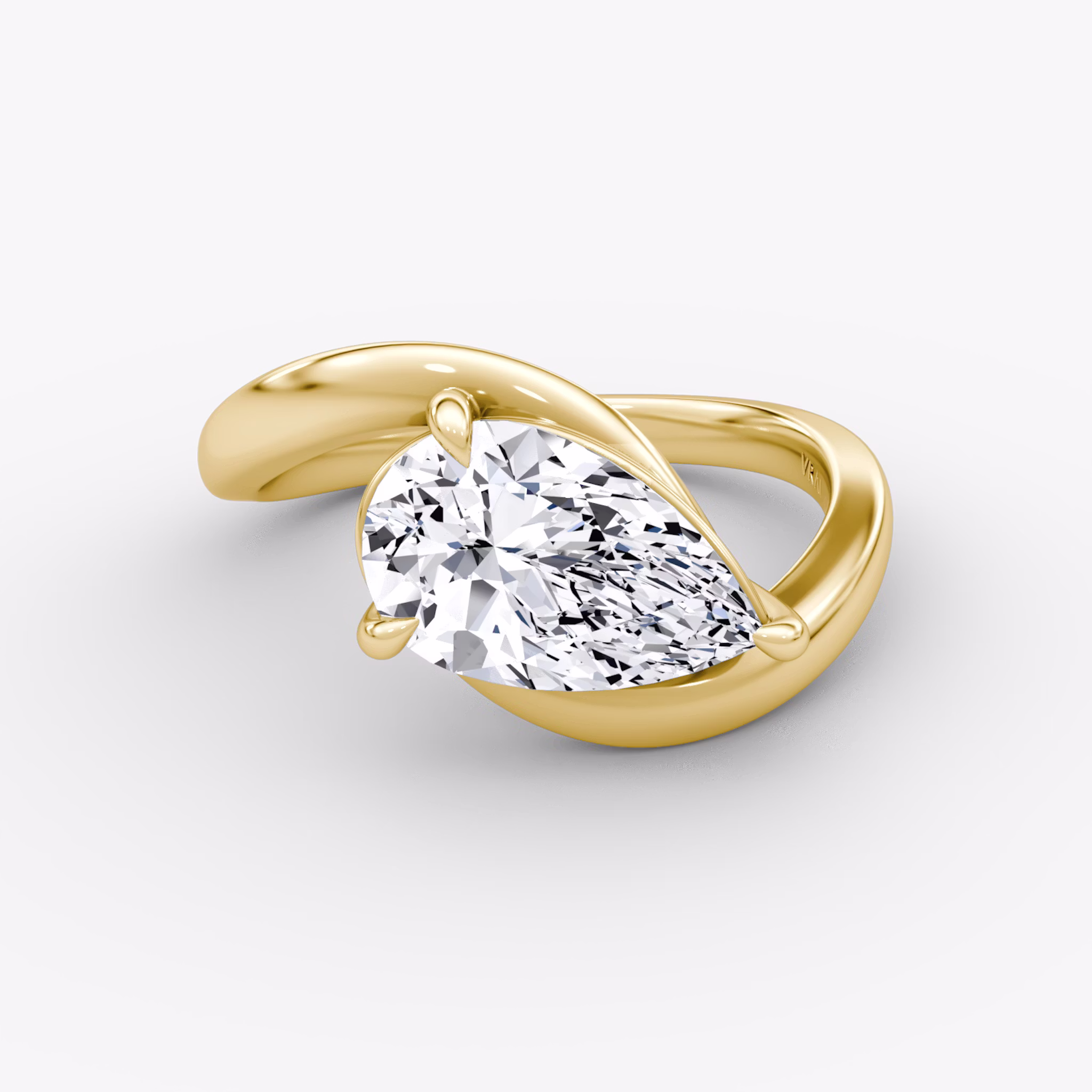 Wrapped Solitairo | Pera | 18k | Oro amarillo | bandAccent: Simple | diamondOrientation: vertical | caratWeight: other
