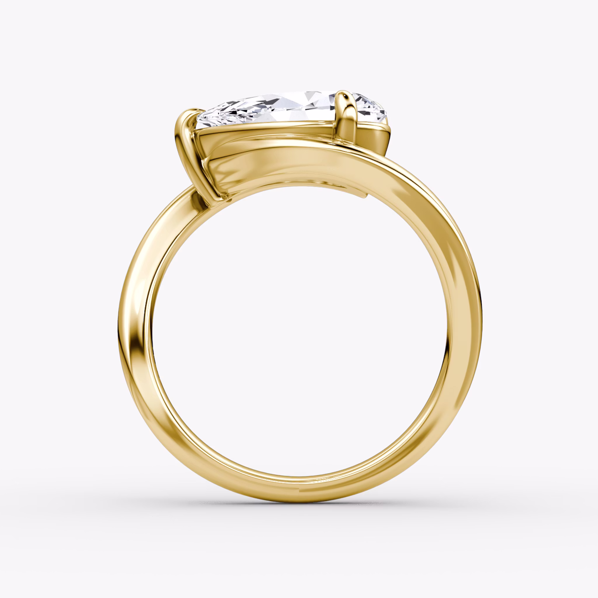 Wrapped Solitairo | Pera | 18k | Oro amarillo | bandAccent: Simple | diamondOrientation: vertical | caratWeight: other