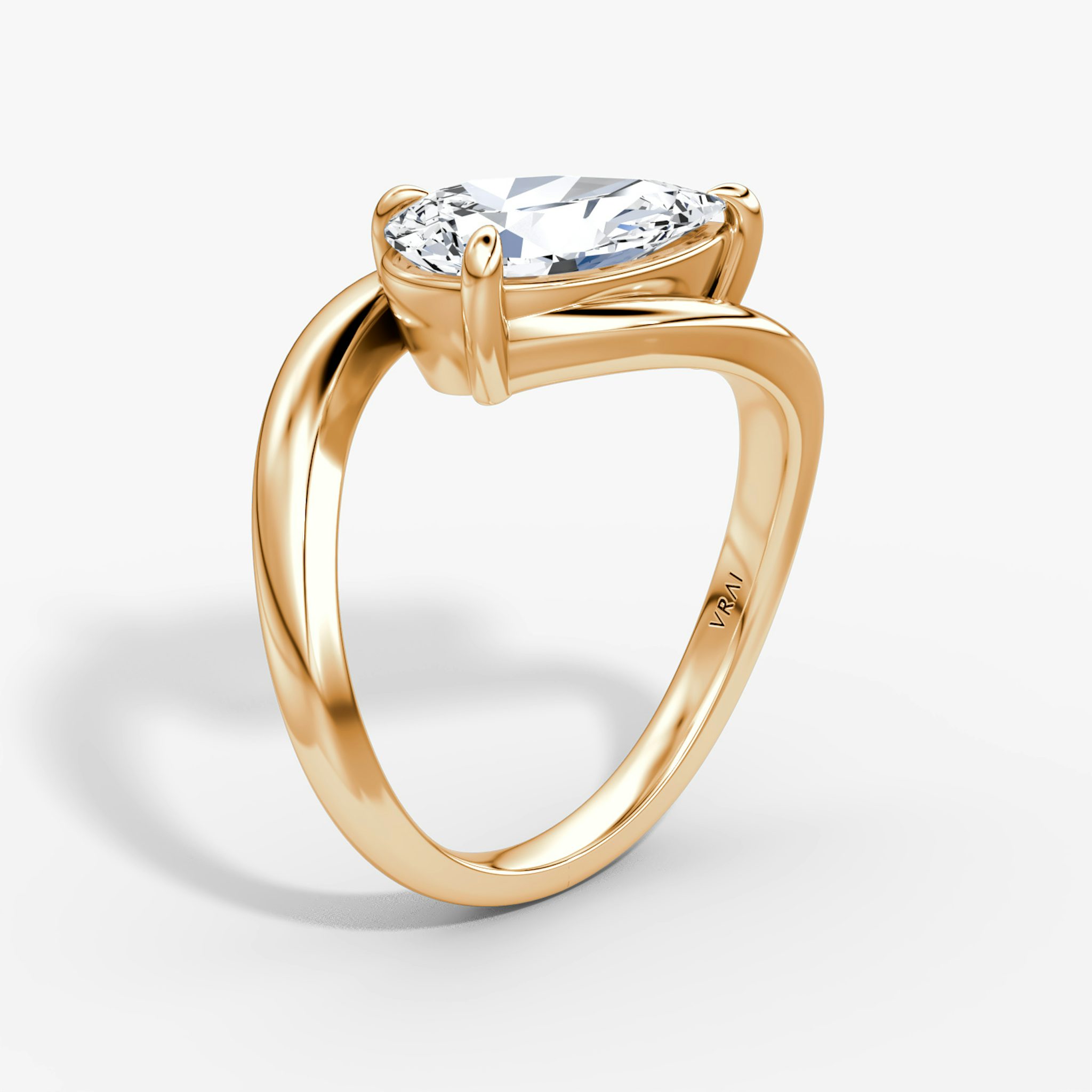 Wrapped Solitairo | Pera | 14k | Oro rosa | bandAccent: Simple | diamondOrientation: vertical | caratWeight: other