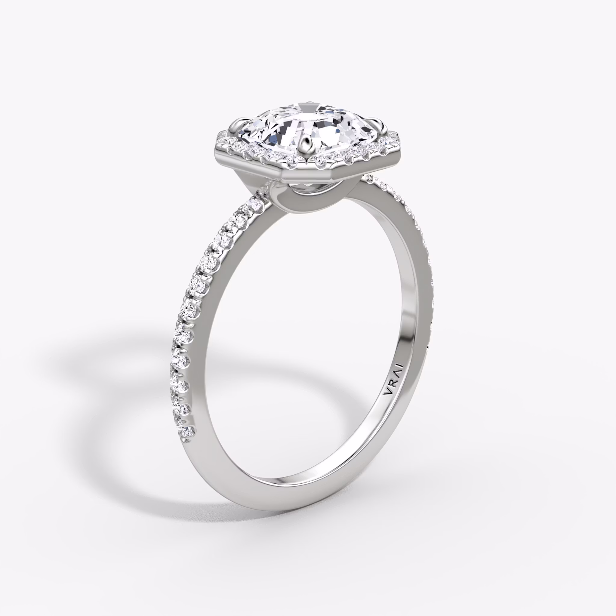 The Halo | Asscher | 18k | White Gold | bandAccent: Pavé | haloSize: original | diamondOrientation: vertical | caratWeight: other