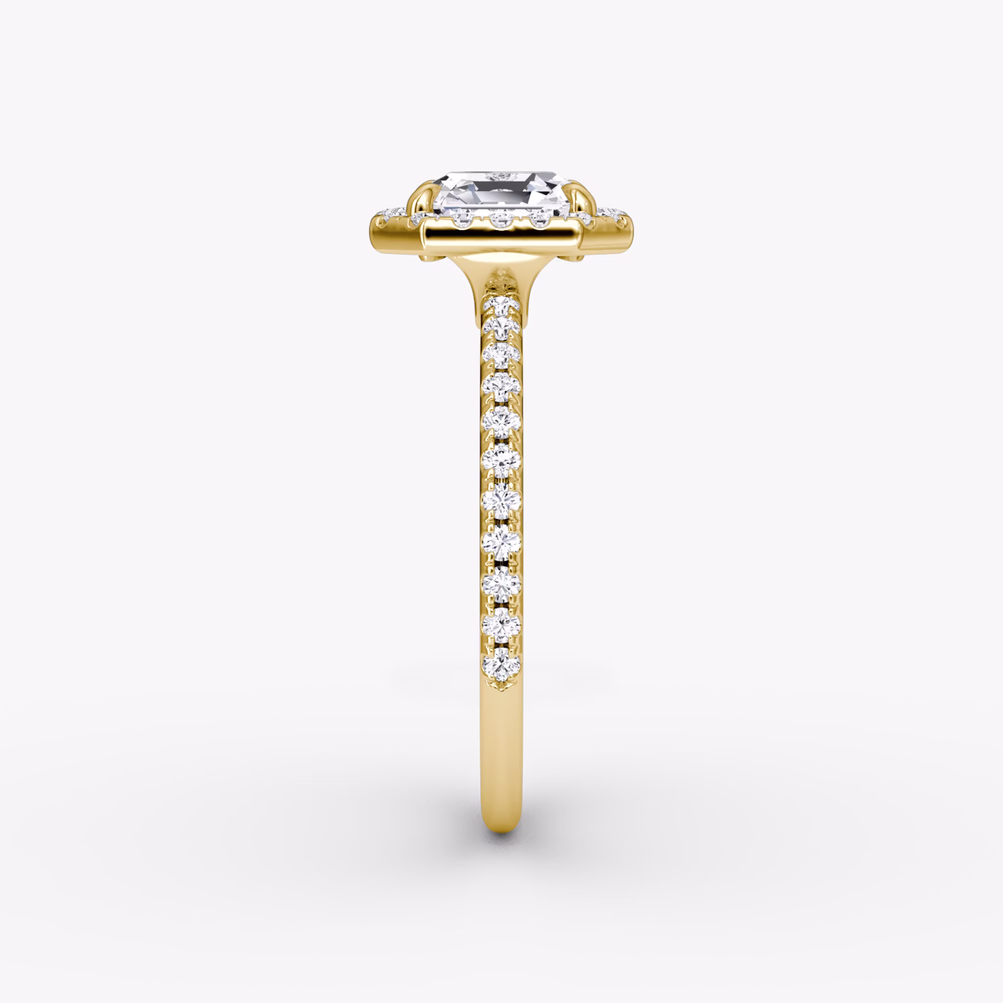 The Halo | Asscher | 18k | Yellow Gold | bandAccent: Pavé | haloSize: original | diamondOrientation: vertical | caratWeight: other