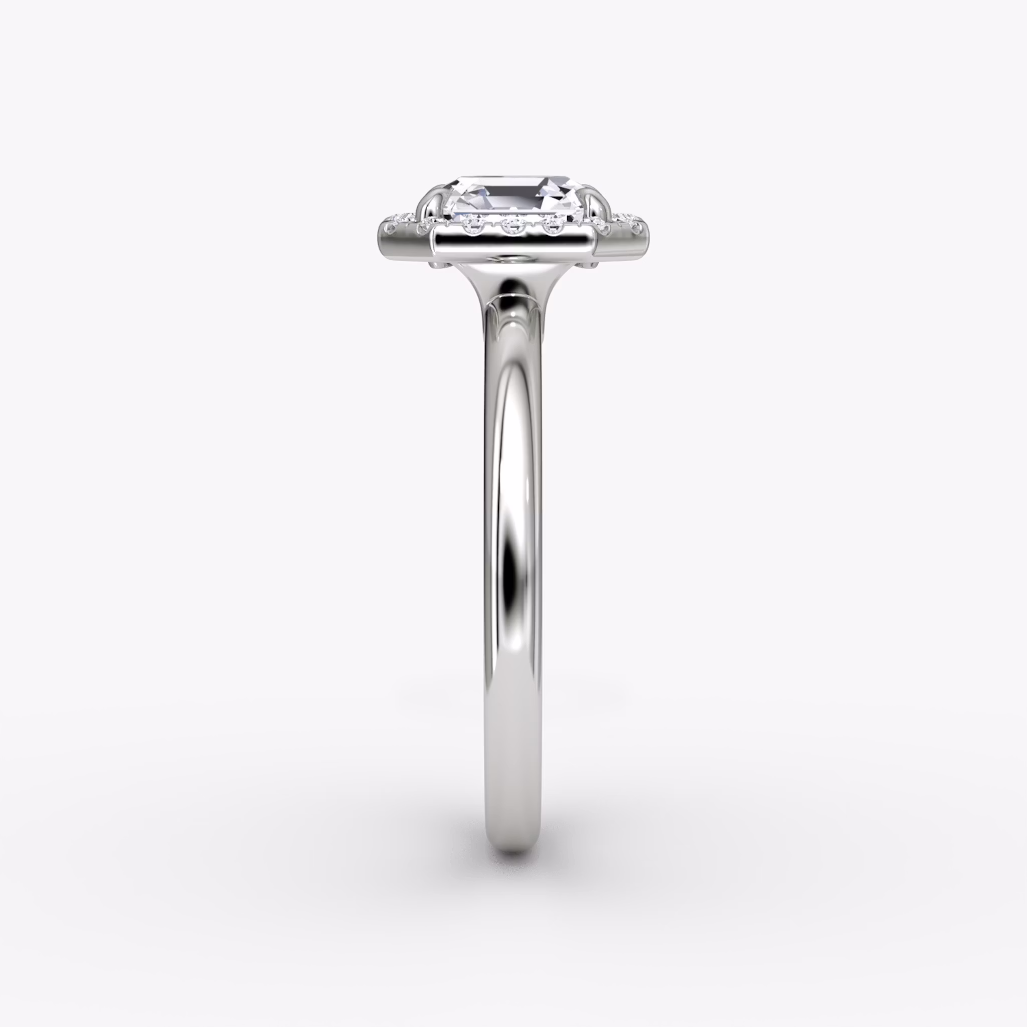 The Halo | Asscher | 18k | White Gold | bandAccent: Plain | haloSize: original | diamondOrientation: vertical | caratWeight: other