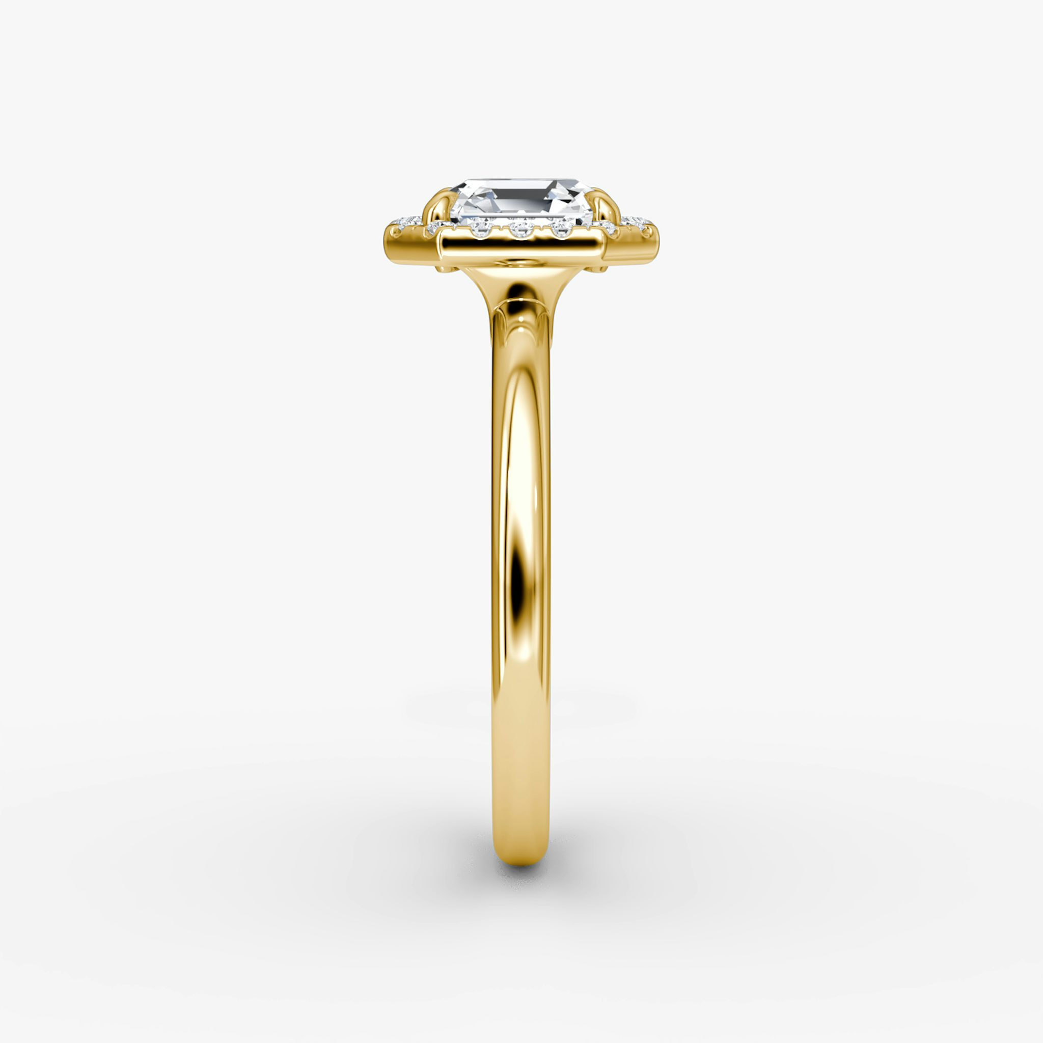 The Halo | Asscher | 18k | Yellow Gold | bandAccent: Plain | haloSize: original | diamondOrientation: vertical | caratWeight: other