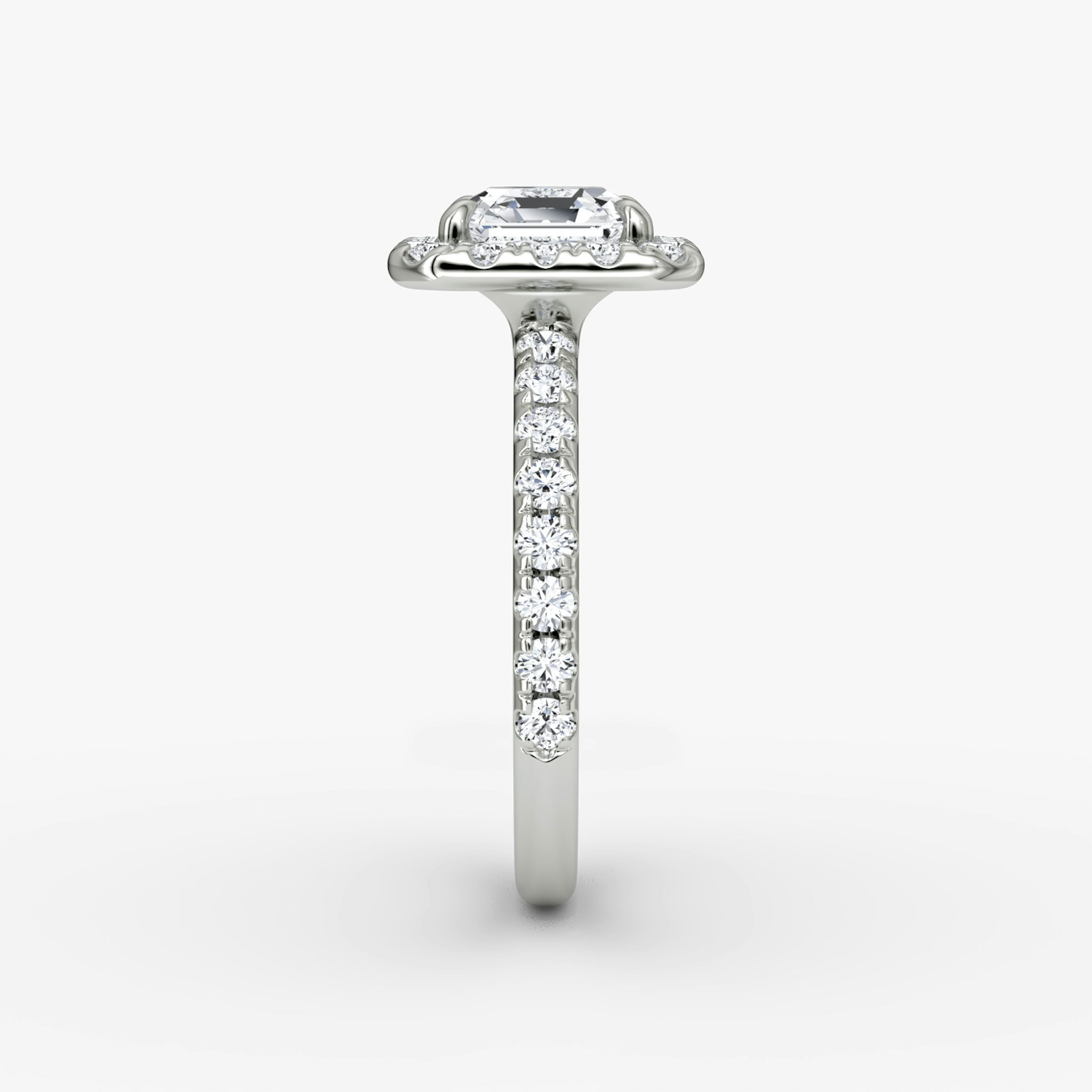 The Halo | Asscher | 18k | White Gold | bandAccent: Pavé | haloSize: large | diamondOrientation: vertical | caratWeight: other