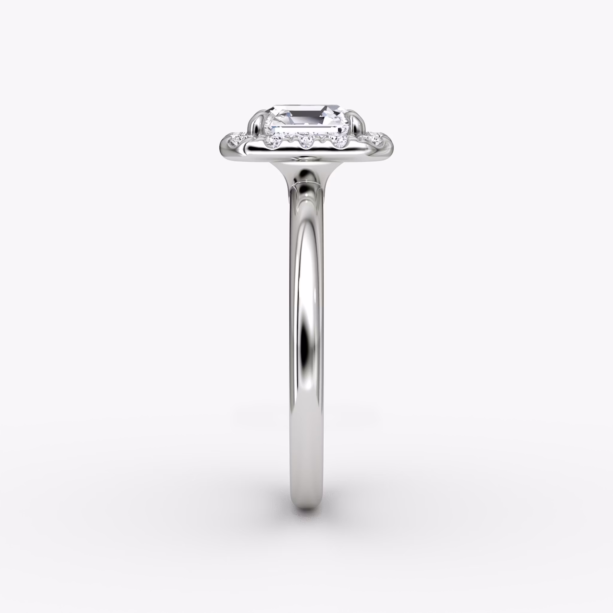 The Halo | Asscher | 18k | White Gold | bandAccent: Plain | haloSize: large | diamondOrientation: vertical | caratWeight: other