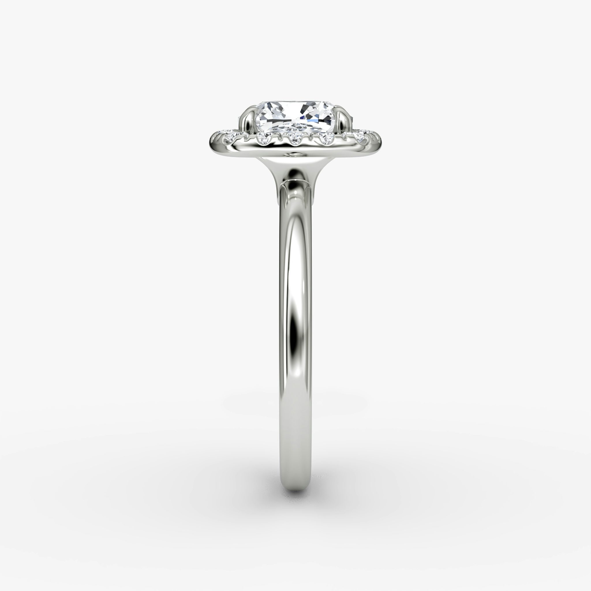 The Halo | Cushion | 18k | White Gold | bandAccent: Plain | haloSize: large | diamondOrientation: vertical | caratWeight: other