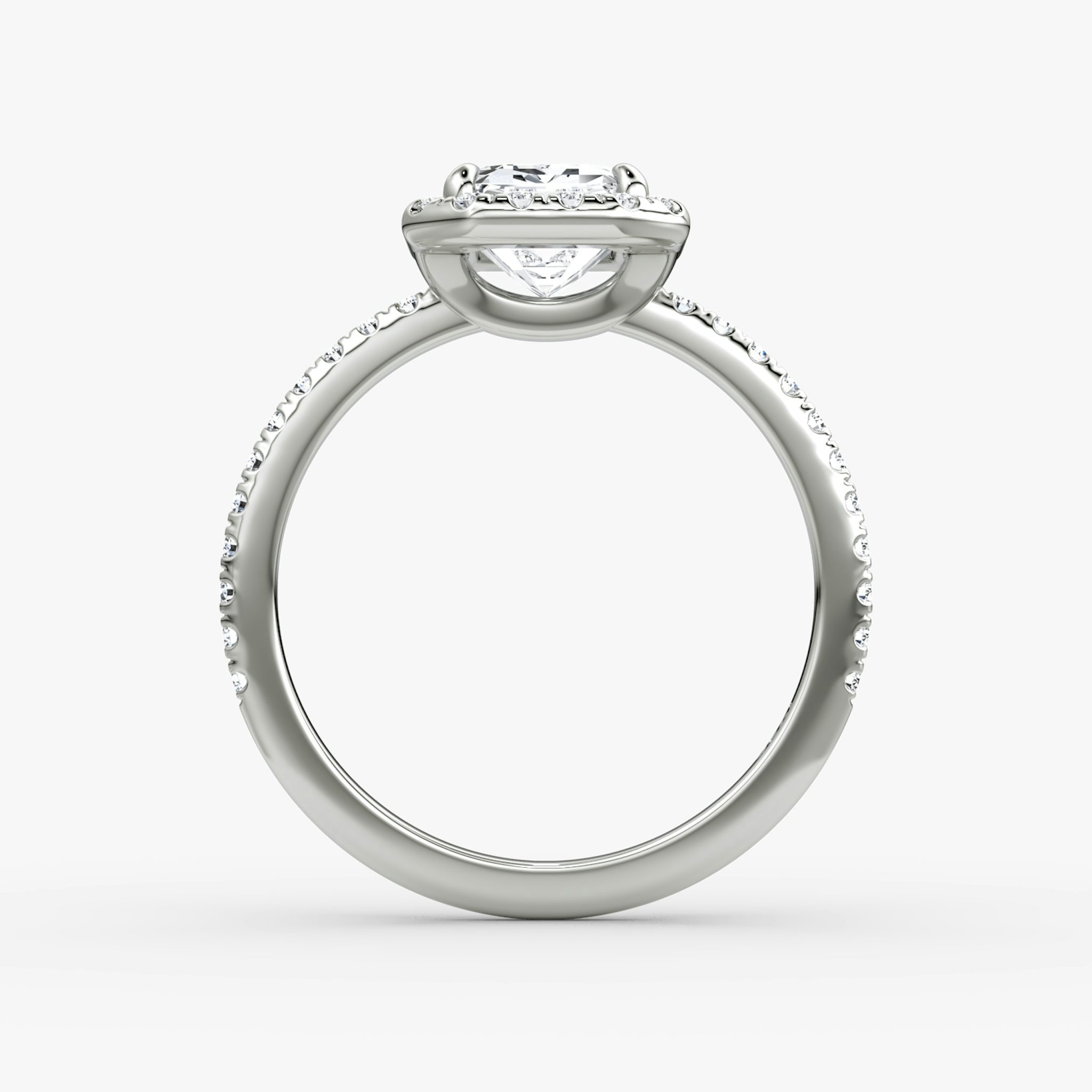 Halo | Emerald | Platin | bandAccent: Mit Pavé-Besatz | haloSize: original | diamondOrientation: vertical | caratWeight: other