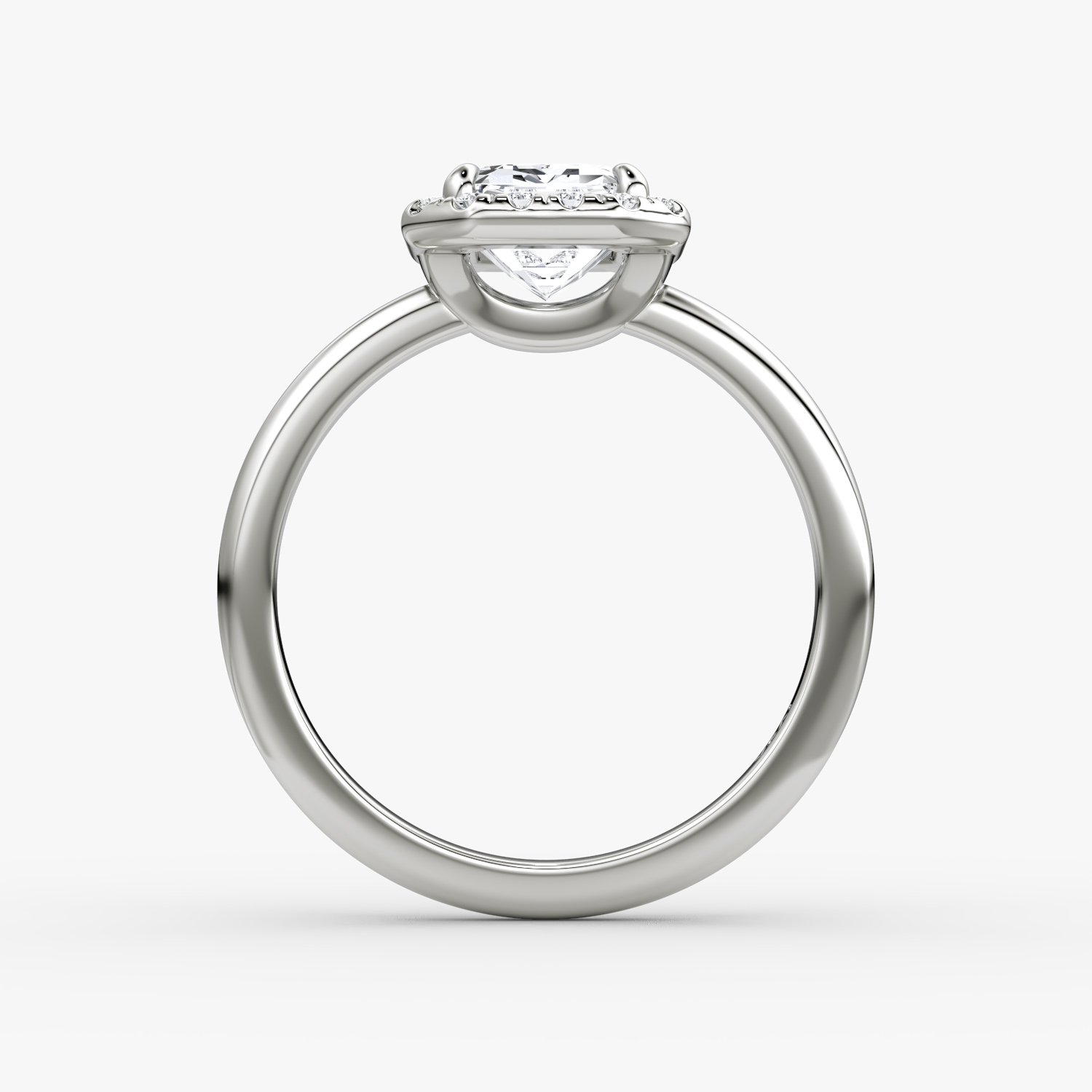 Anillo de compromiso Halo | Esmeralda | 18k | Oro blanco | bandAccent: Simple | haloSize: original | diamondOrientation: vertical | caratWeight: other